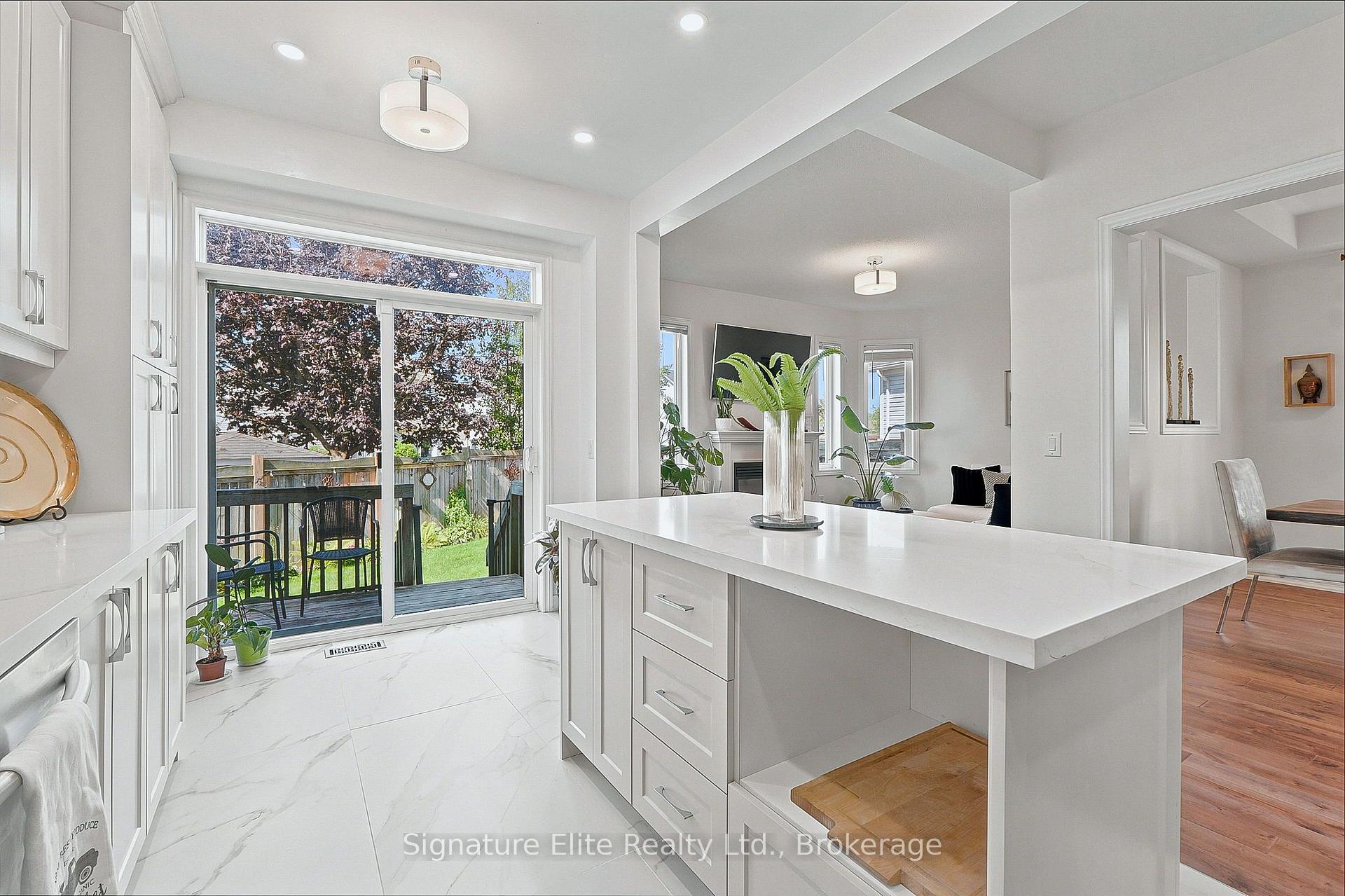 Photo 12 of 151 Harbourside Drive, Whitby, Port Whitby — HOMEH
