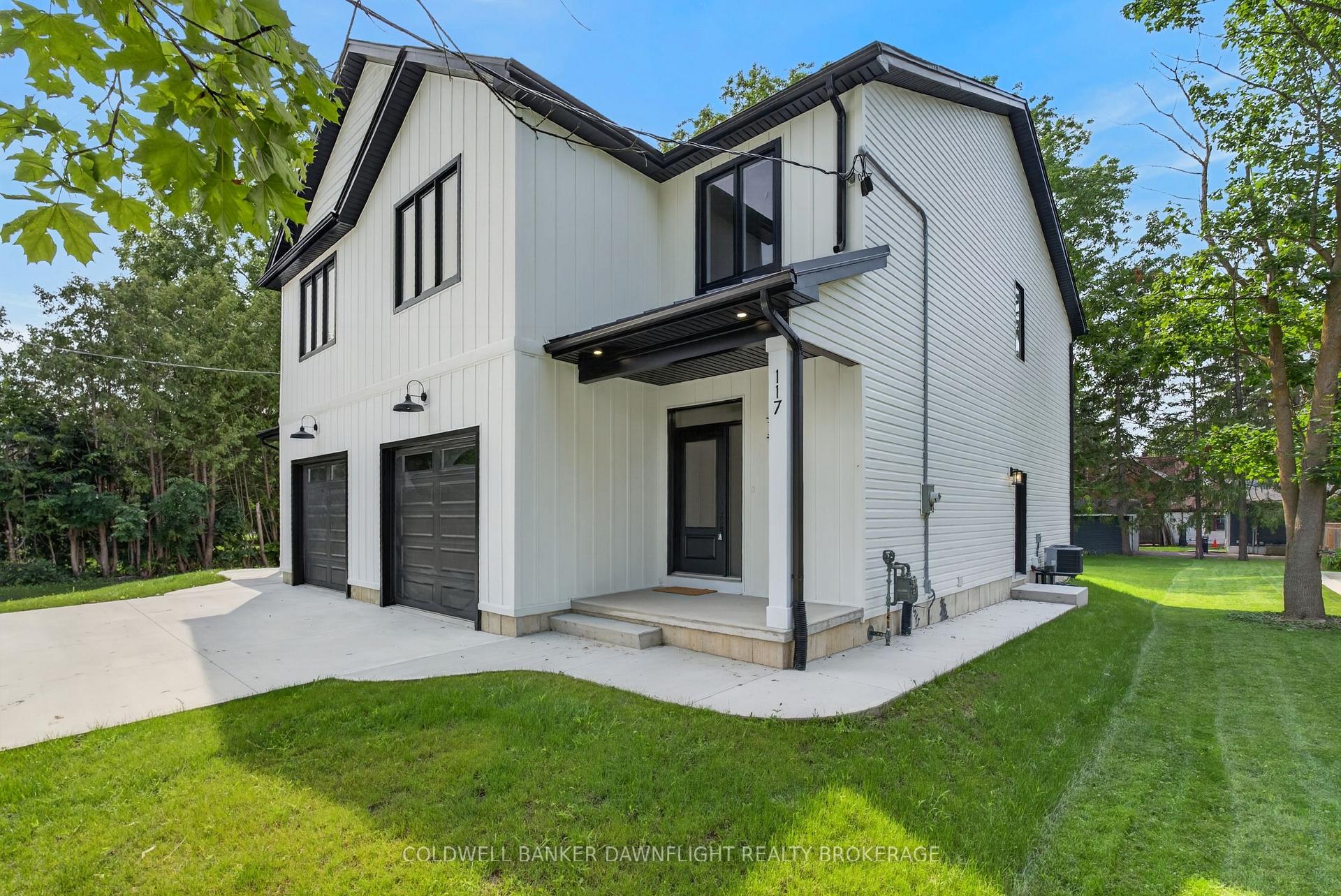 Photo 2 of 117 James Street, North Middlesex, Ailsa Craig — HOMEH