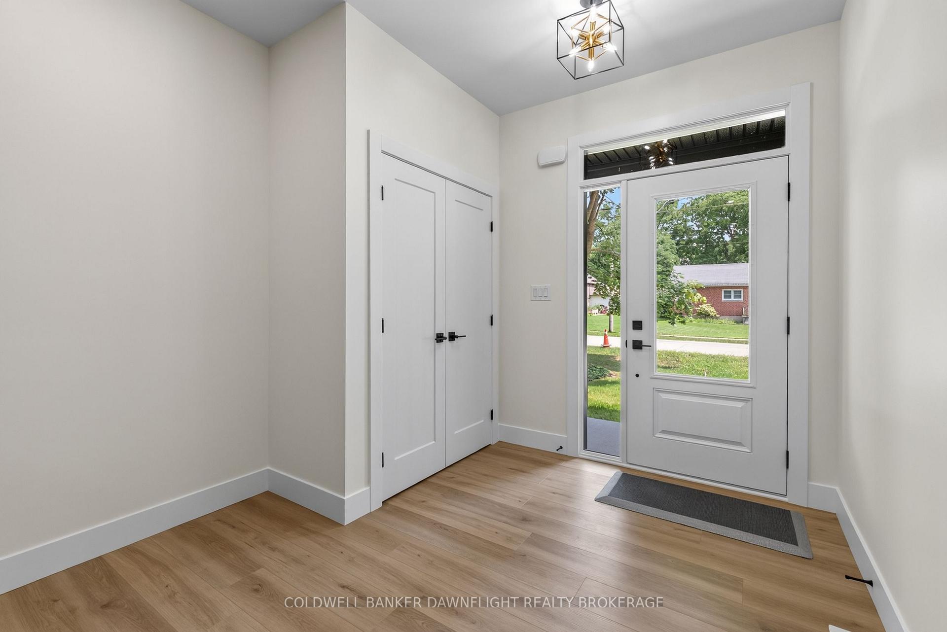 Photo 3 of 117 James Street, North Middlesex, Ailsa Craig — HOMEH