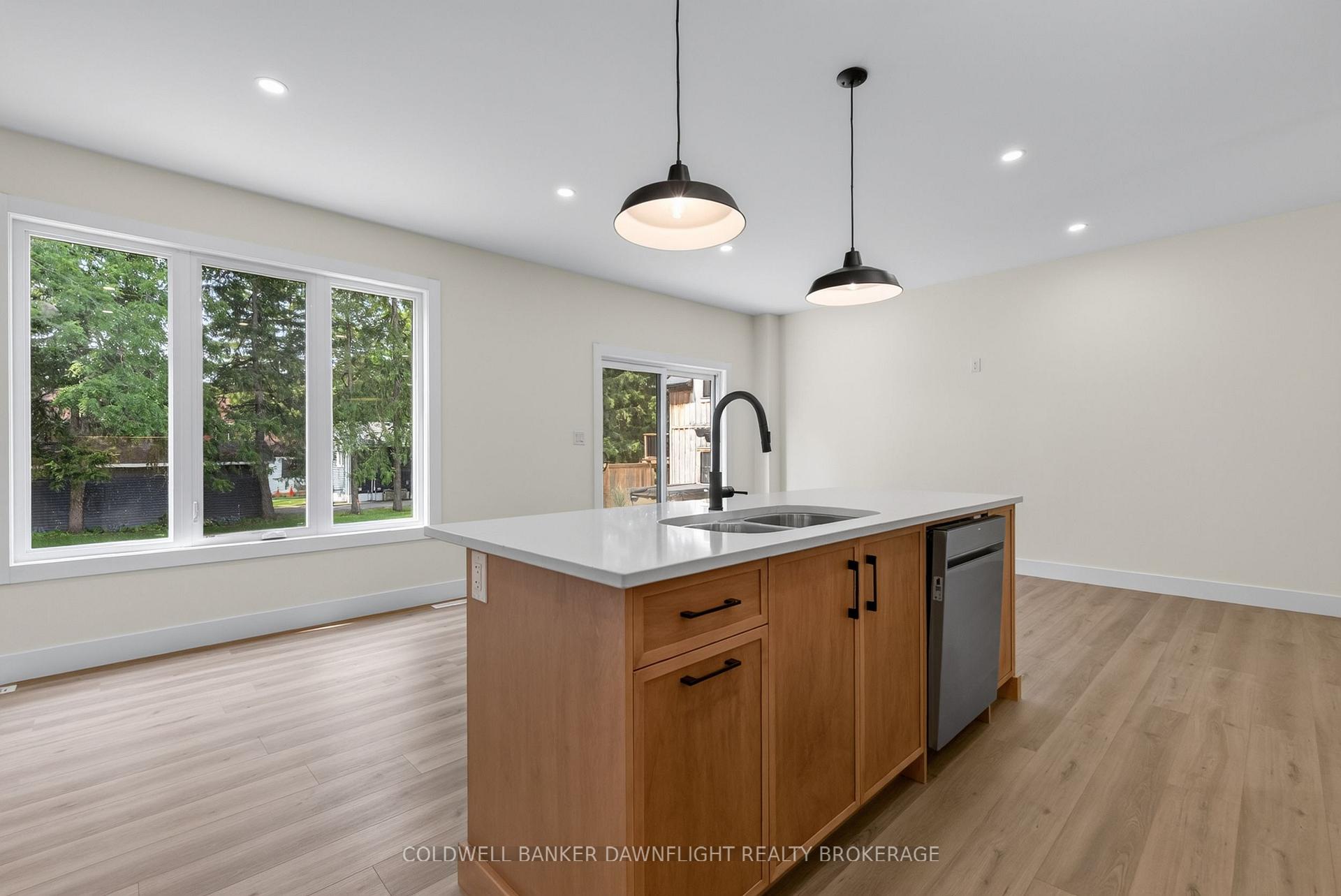 Photo 9 of 117 James Street, North Middlesex, Ailsa Craig — HOMEH