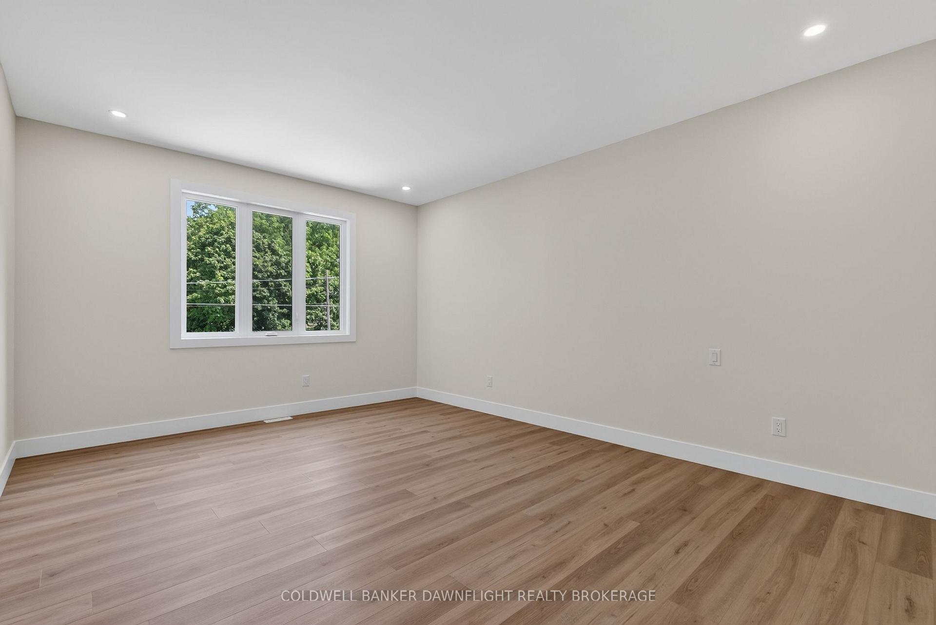 Photo 13 of 117 James Street, North Middlesex, Ailsa Craig — HOMEH