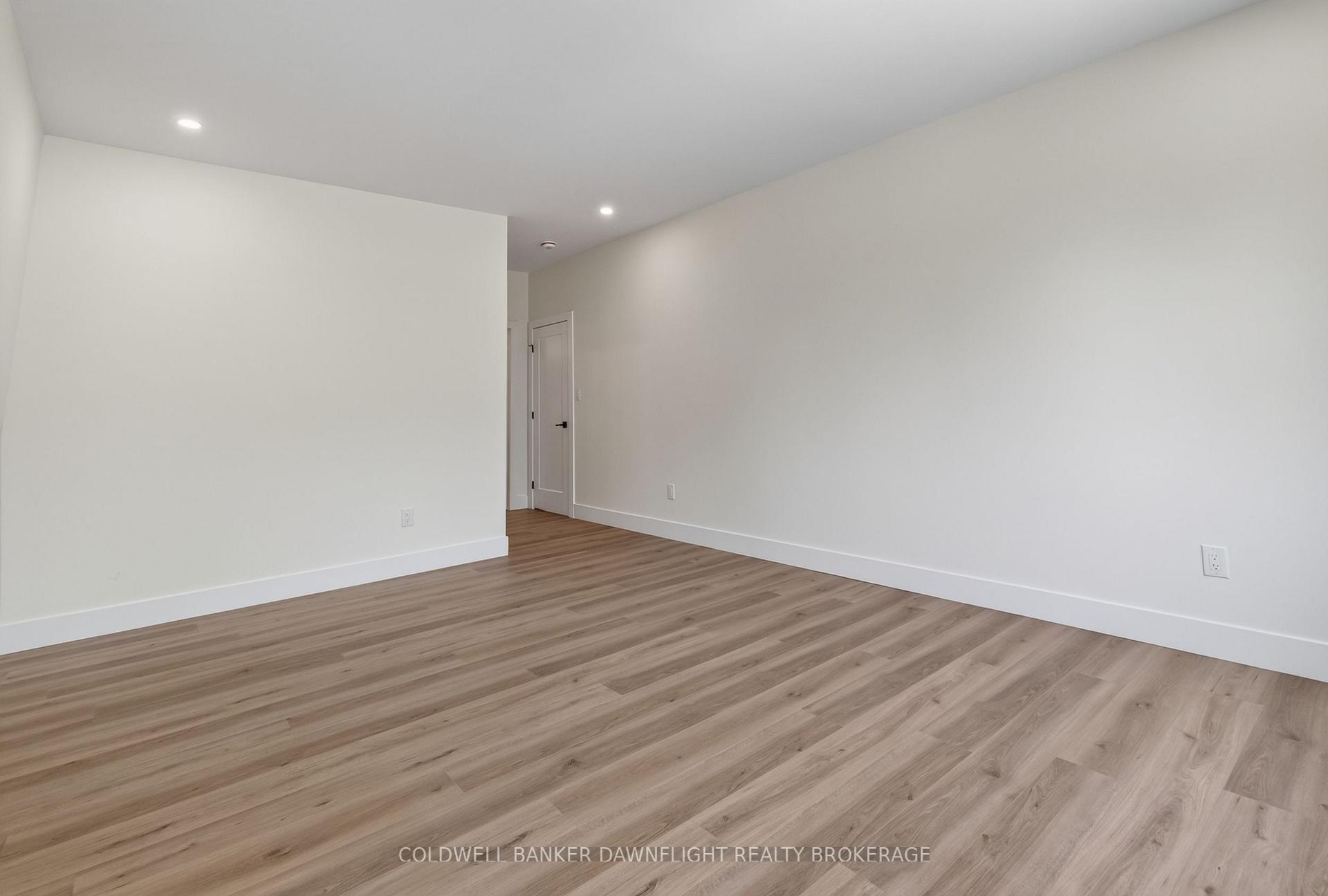 Photo 14 of 117 James Street, North Middlesex, Ailsa Craig — HOMEH