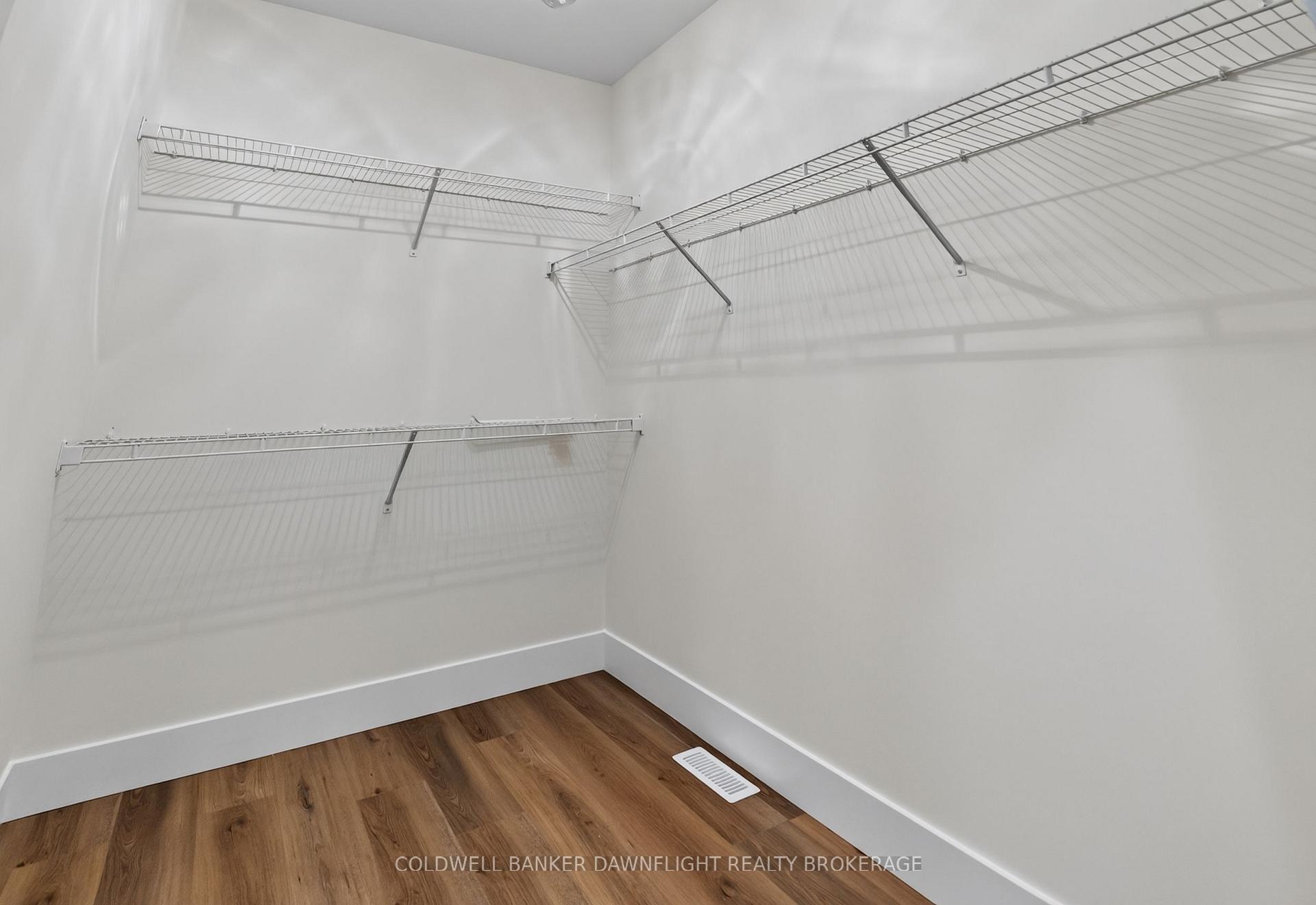 Photo 15 of 117 James Street, North Middlesex, Ailsa Craig — HOMEH