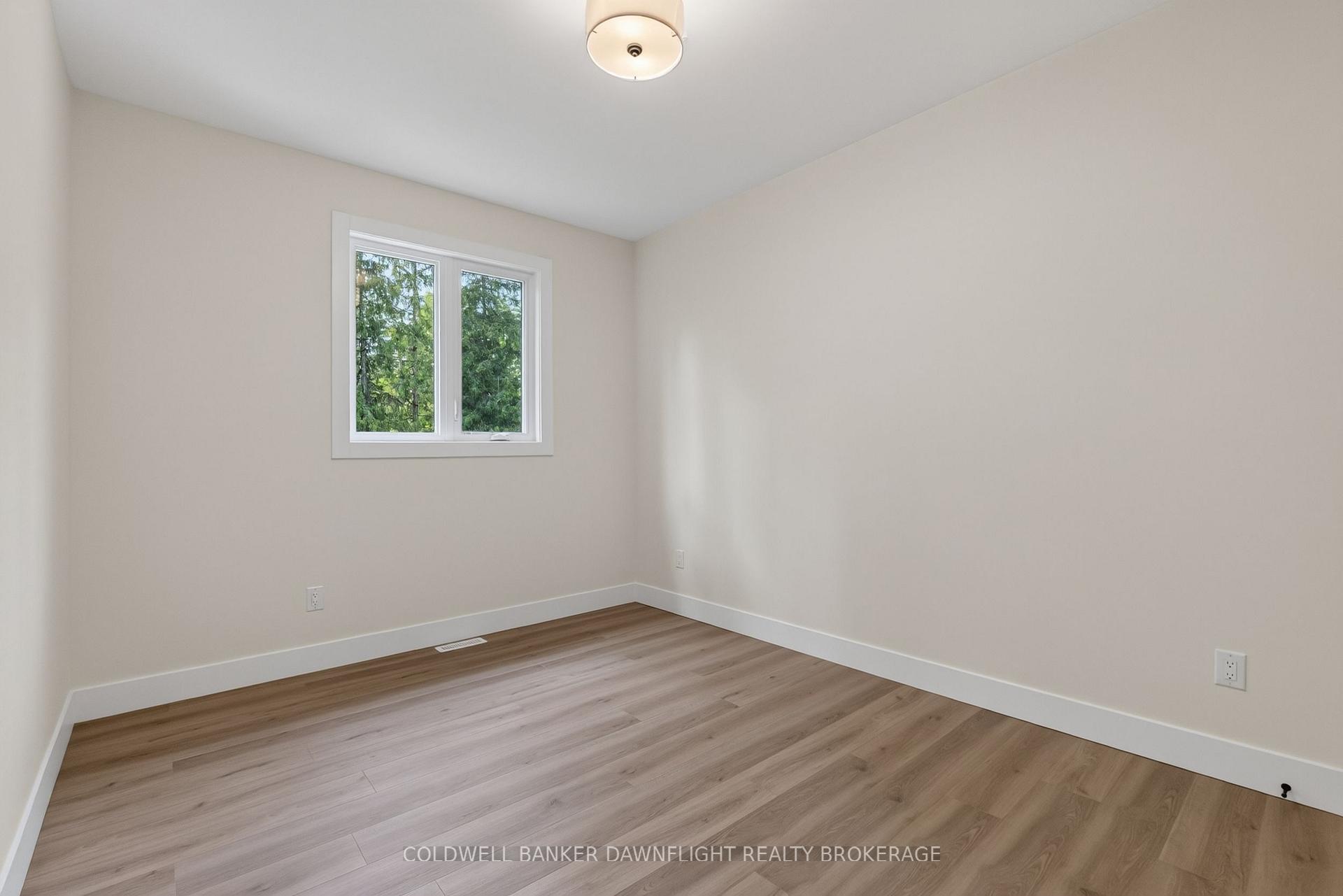 Photo 21 of 117 James Street, North Middlesex, Ailsa Craig — HOMEH