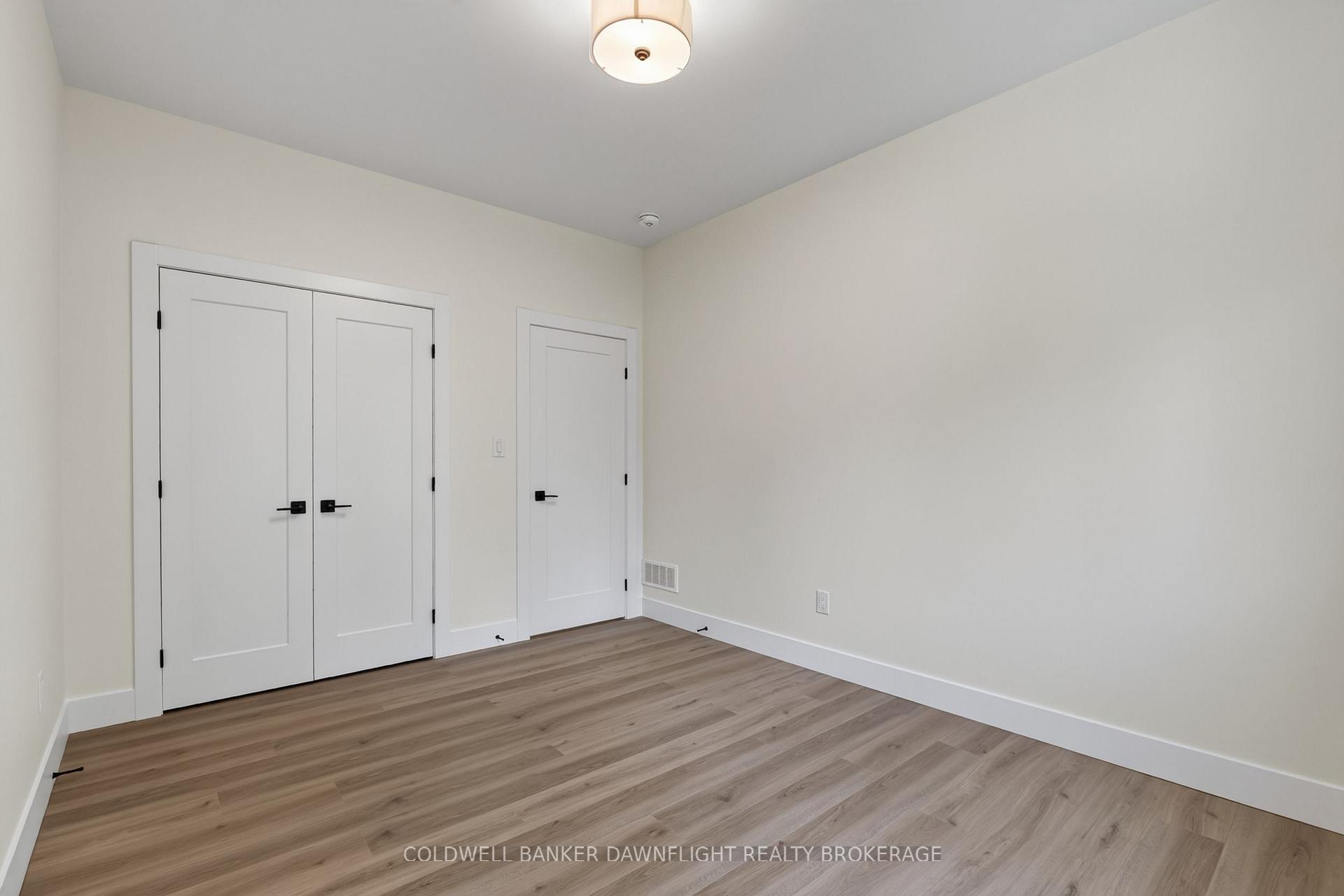 Photo 22 of 117 James Street, North Middlesex, Ailsa Craig — HOMEH