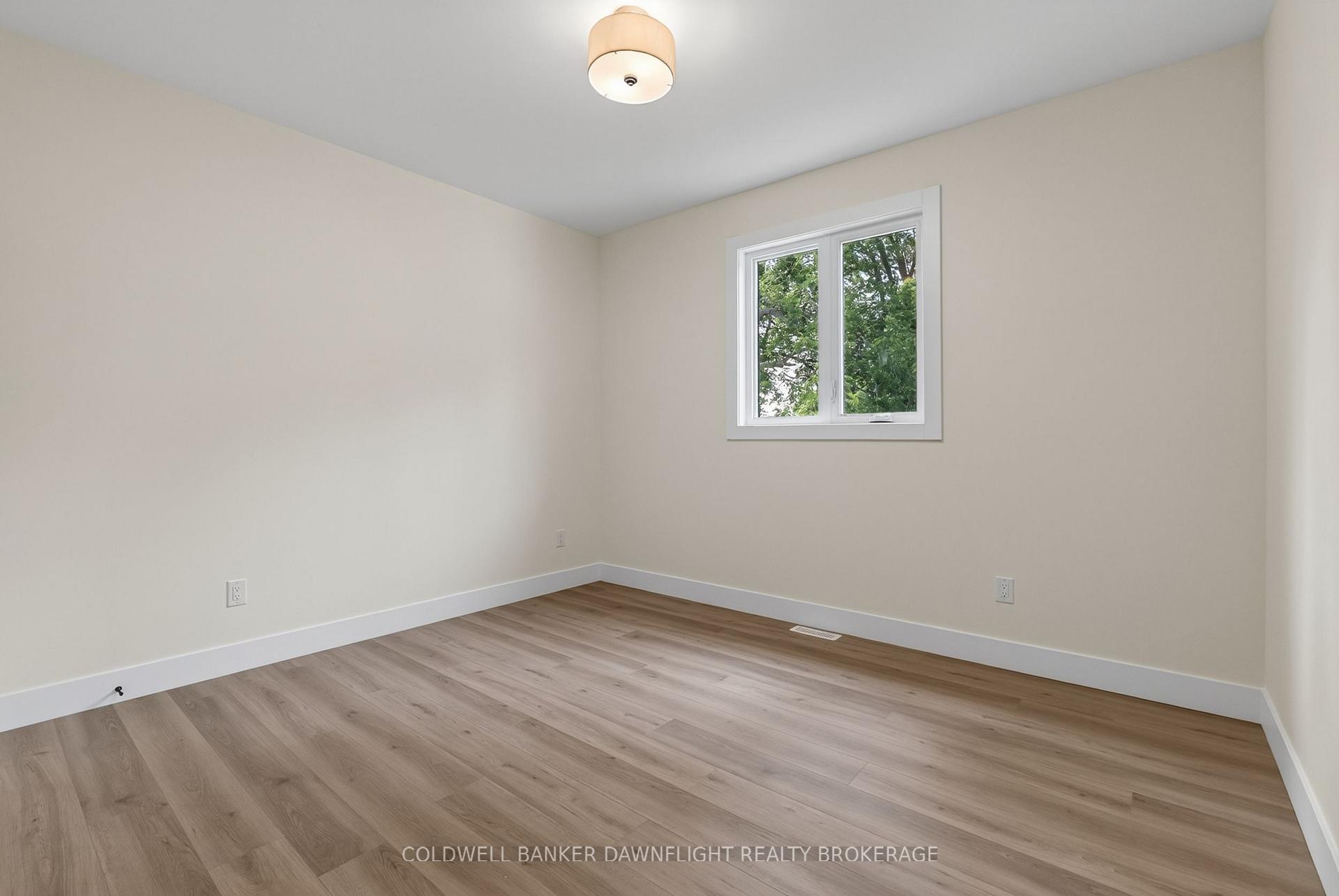 Photo 23 of 117 James Street, North Middlesex, Ailsa Craig — HOMEH
