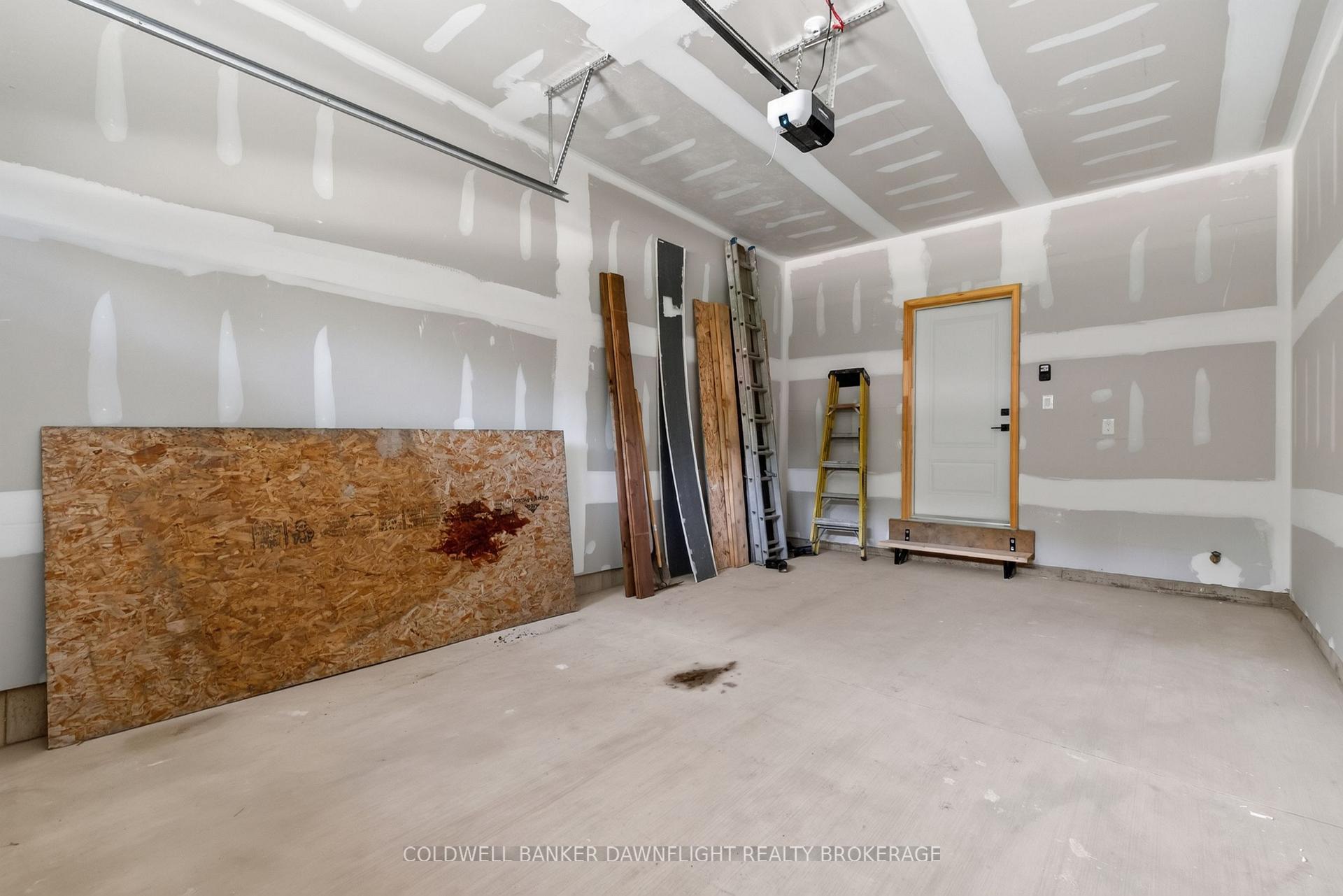 Photo 28 of 117 James Street, North Middlesex, Ailsa Craig — HOMEH