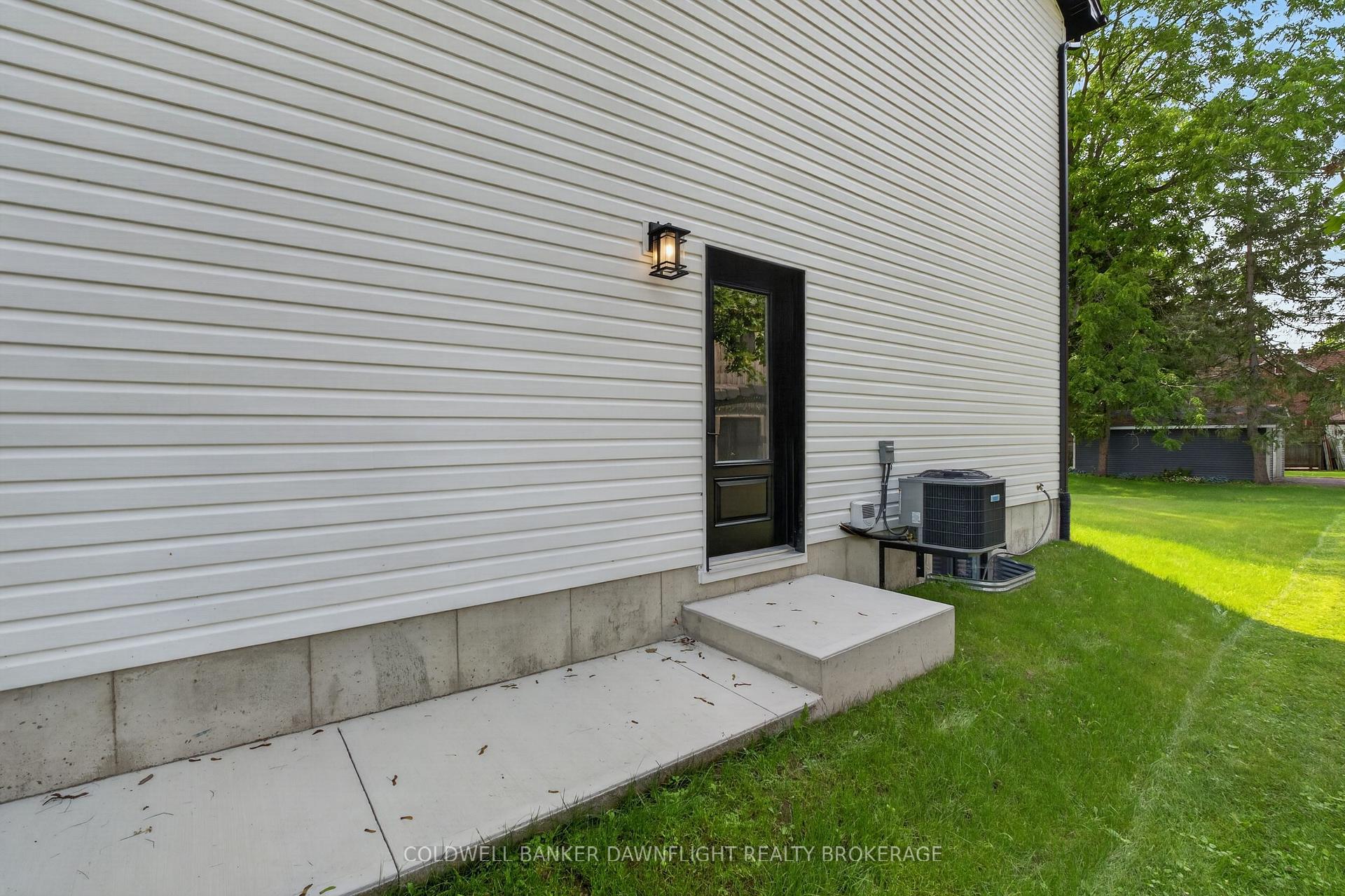 Photo 29 of 117 James Street, North Middlesex, Ailsa Craig — HOMEH