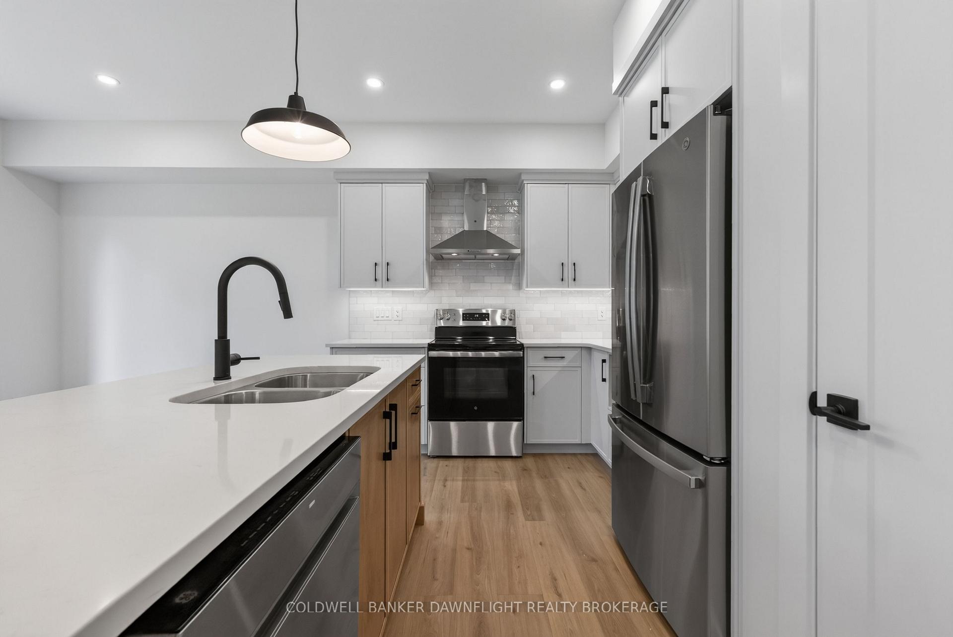 Photo 8 of 119 James Street, North Middlesex, Ailsa Craig — HOMEH