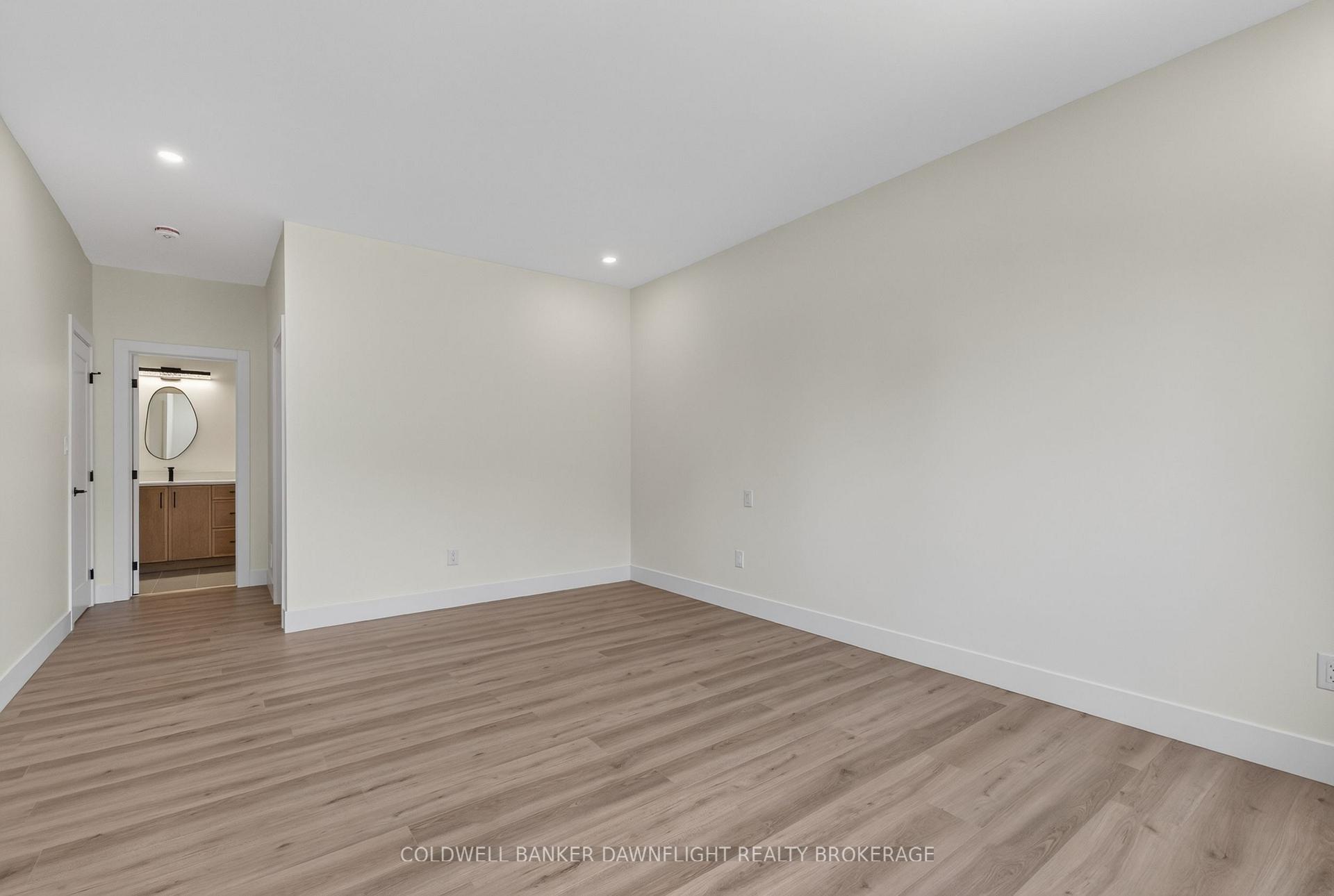 Photo 14 of 119 James Street, North Middlesex, Ailsa Craig — HOMEH