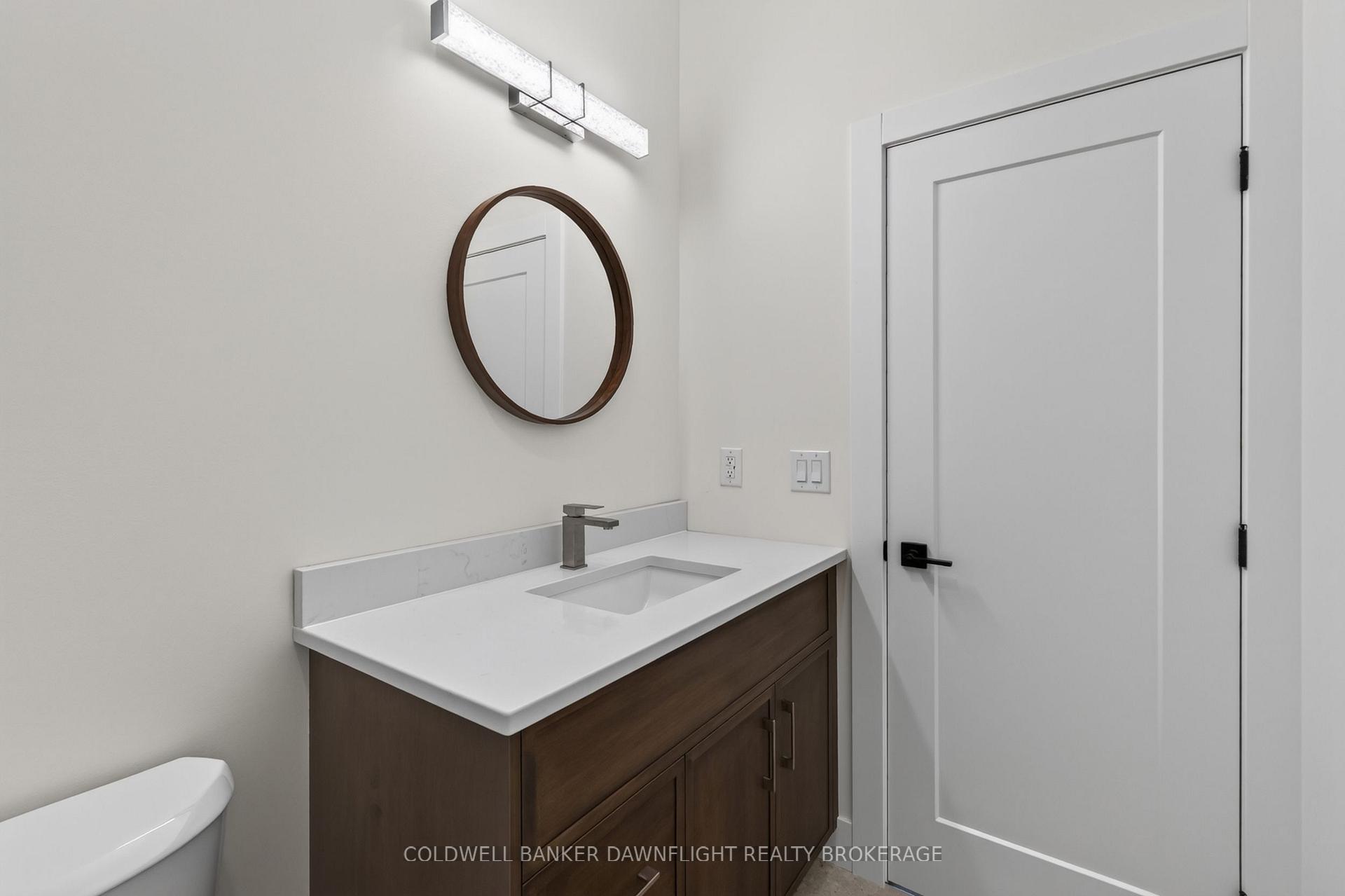 Photo 27 of 119 James Street, North Middlesex, Ailsa Craig — HOMEH