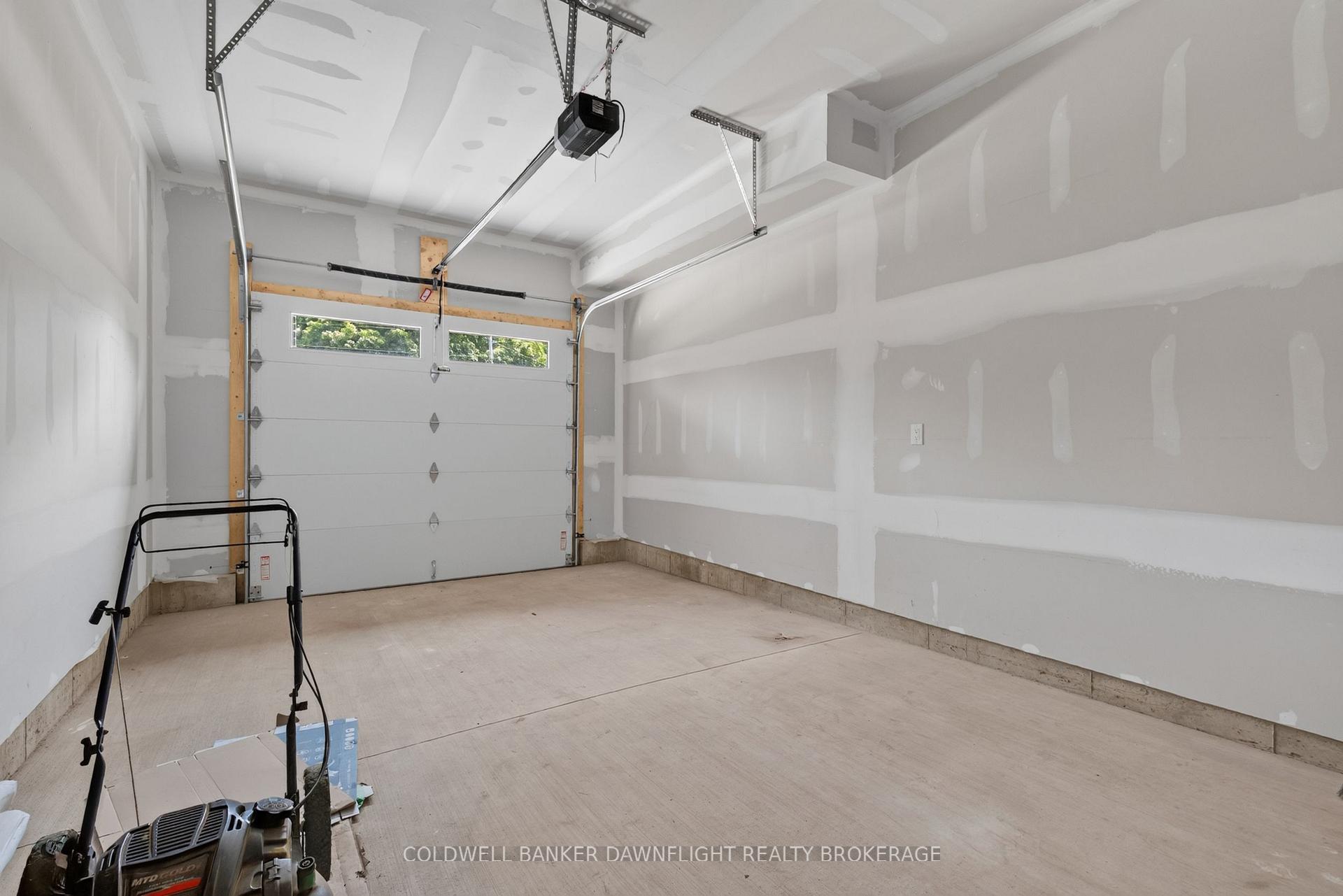 Photo 30 of 119 James Street, North Middlesex, Ailsa Craig — HOMEH