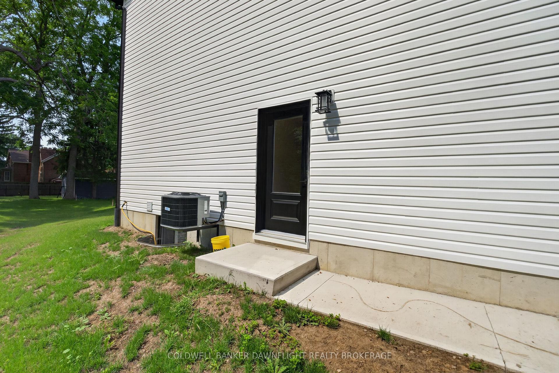 Photo 32 of 119 James Street, North Middlesex, Ailsa Craig — HOMEH