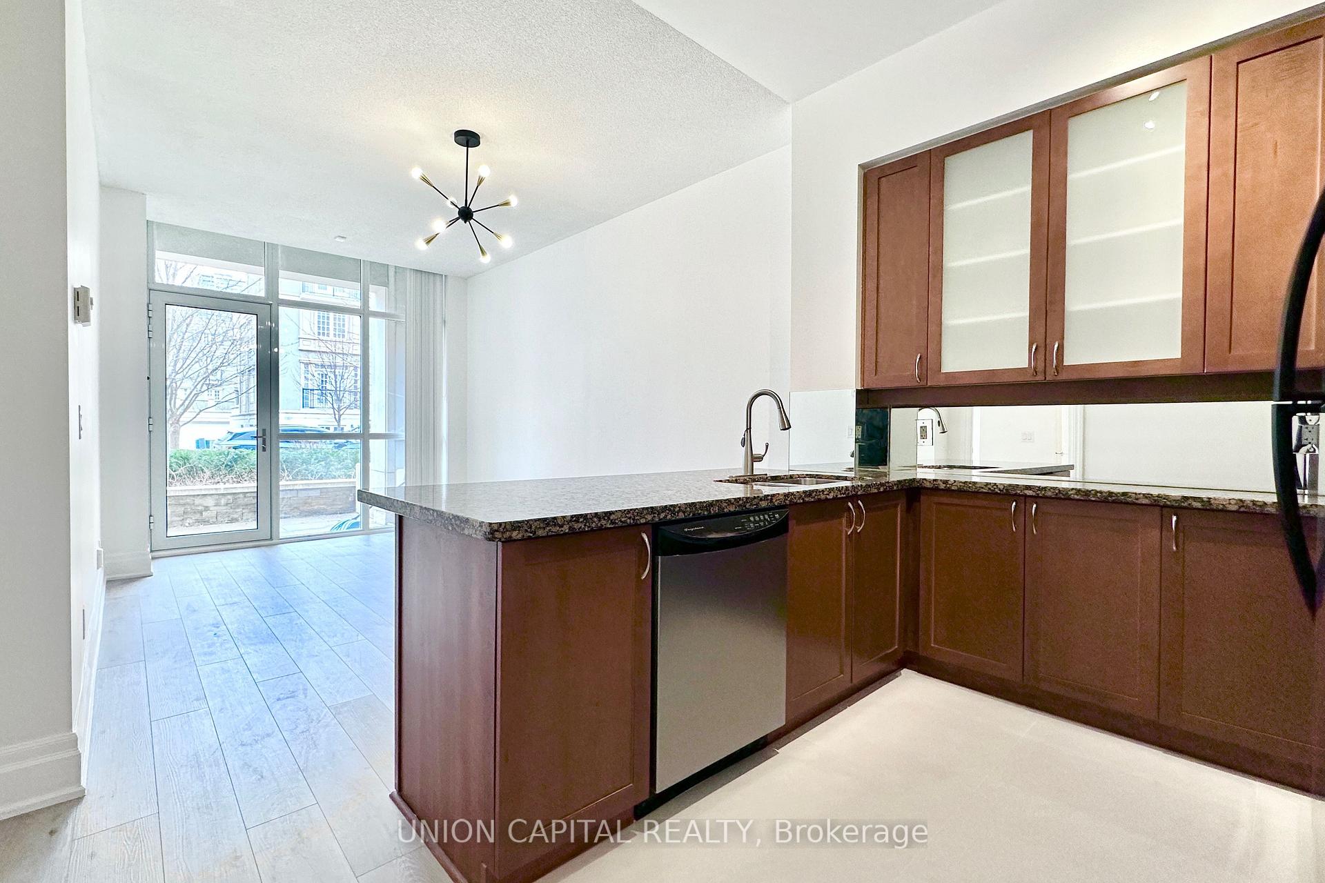 Photo 1 of Unit 120, 39 Upper Duke Crescent, Markham, Unionville — HOMEH