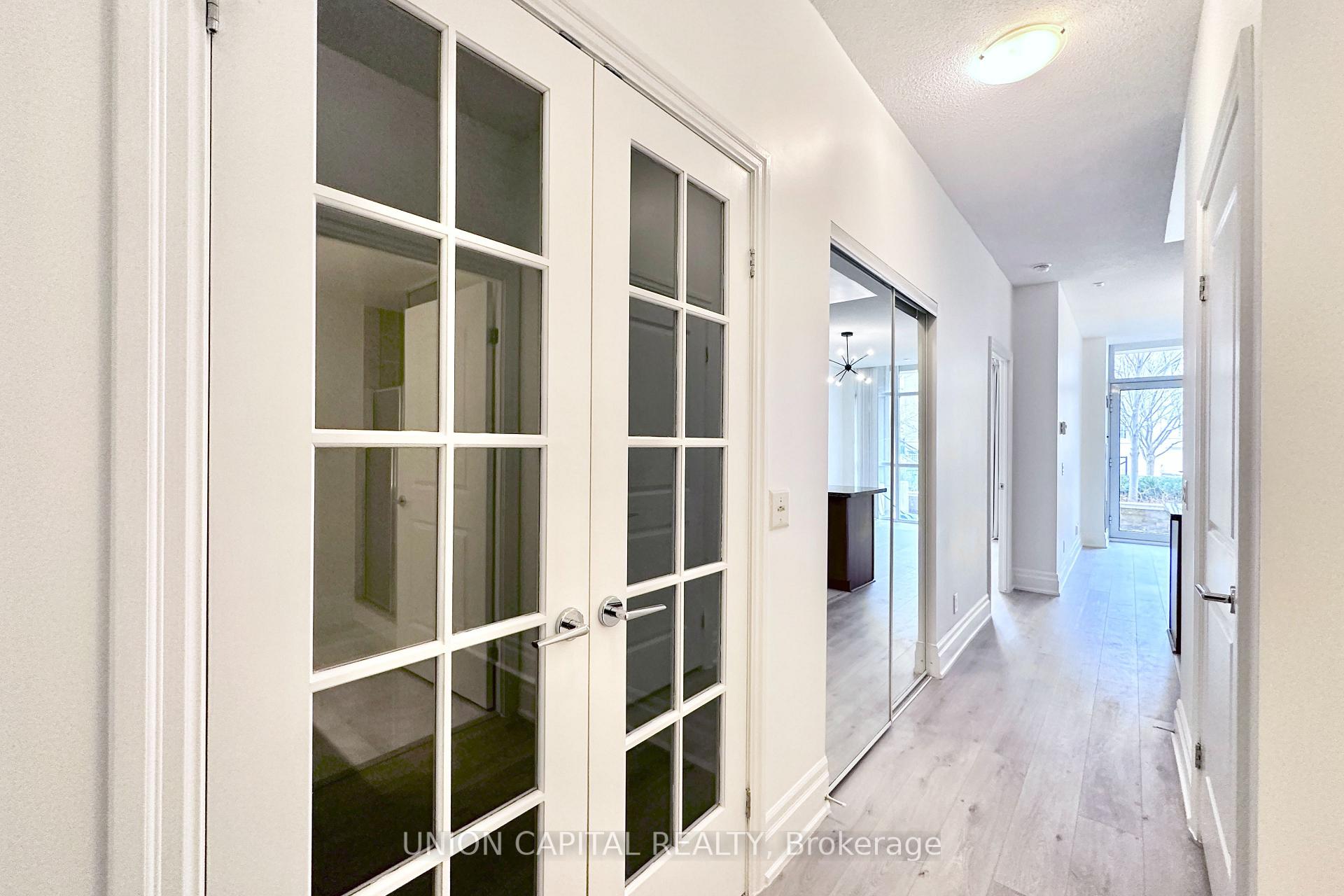 Photo 4 of Unit 120, 39 Upper Duke Crescent, Markham, Unionville — HOMEH
