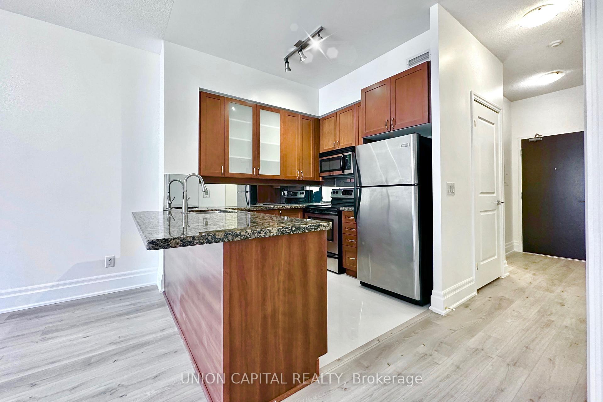 Photo 5 of Unit 120, 39 Upper Duke Crescent, Markham, Unionville — HOMEH