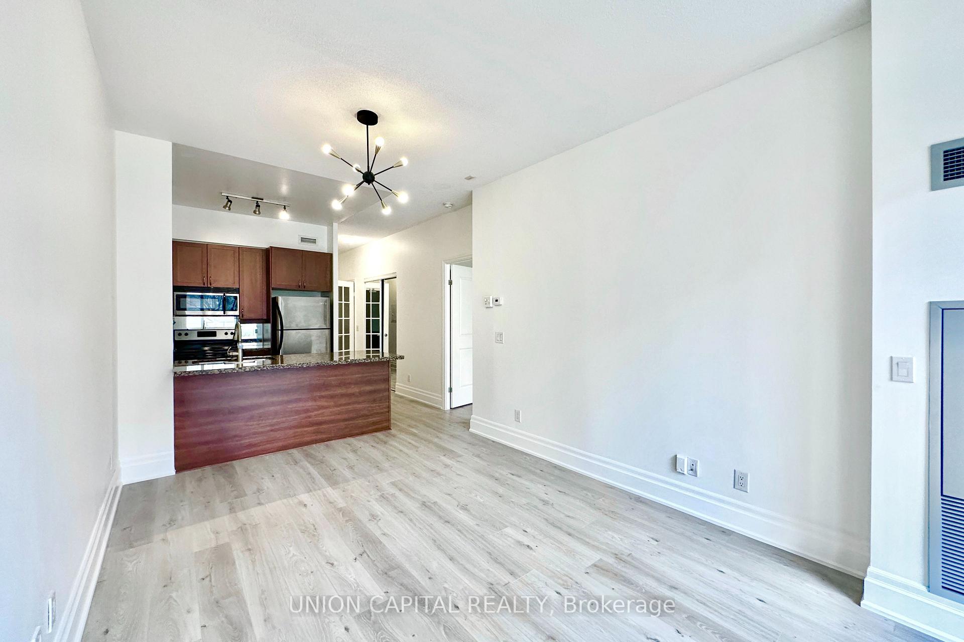Photo 12 of Unit 120, 39 Upper Duke Crescent, Markham, Unionville — HOMEH