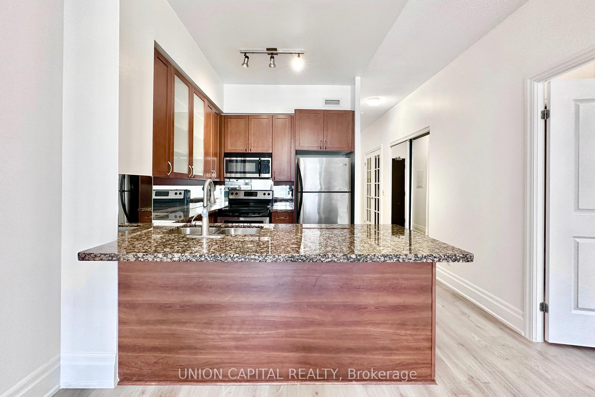 Photo 13 of Unit 120, 39 Upper Duke Crescent, Markham, Unionville — HOMEH
