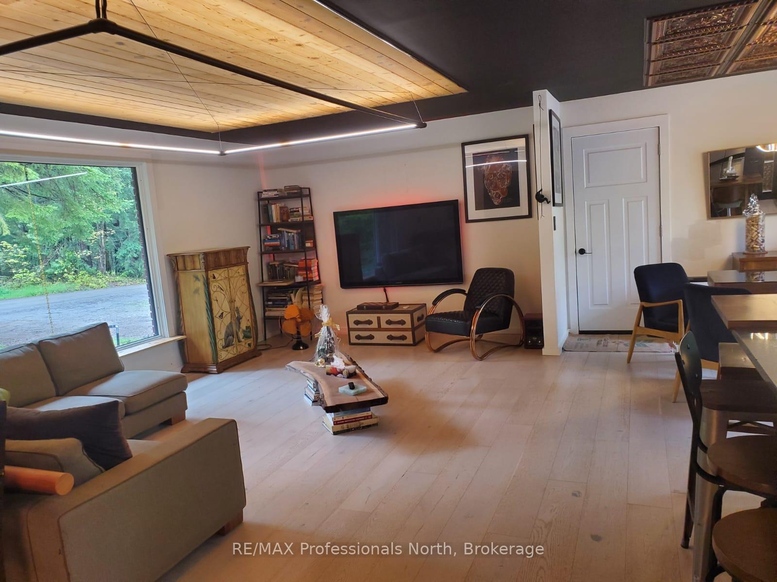 Photo 7 of 1460 Peterson Road, Bracebridge, Draper — HOMEH