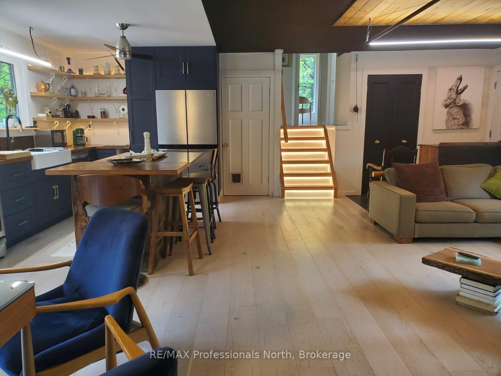Photo 8 of 1460 Peterson Road, Bracebridge, Draper — HOMEH