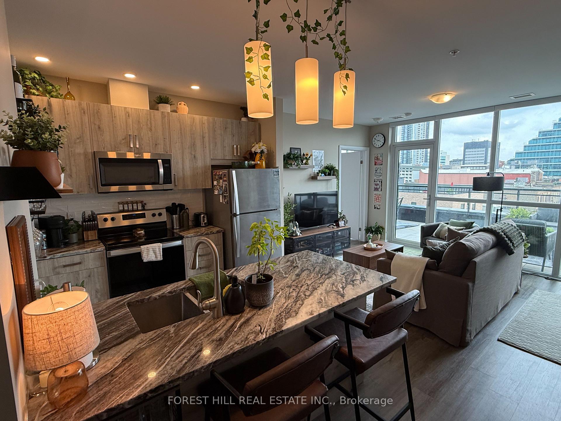 Photo 2 of Unit 602, 60 Charles Street W, Kitchener, City Commercial Core — HOMEH