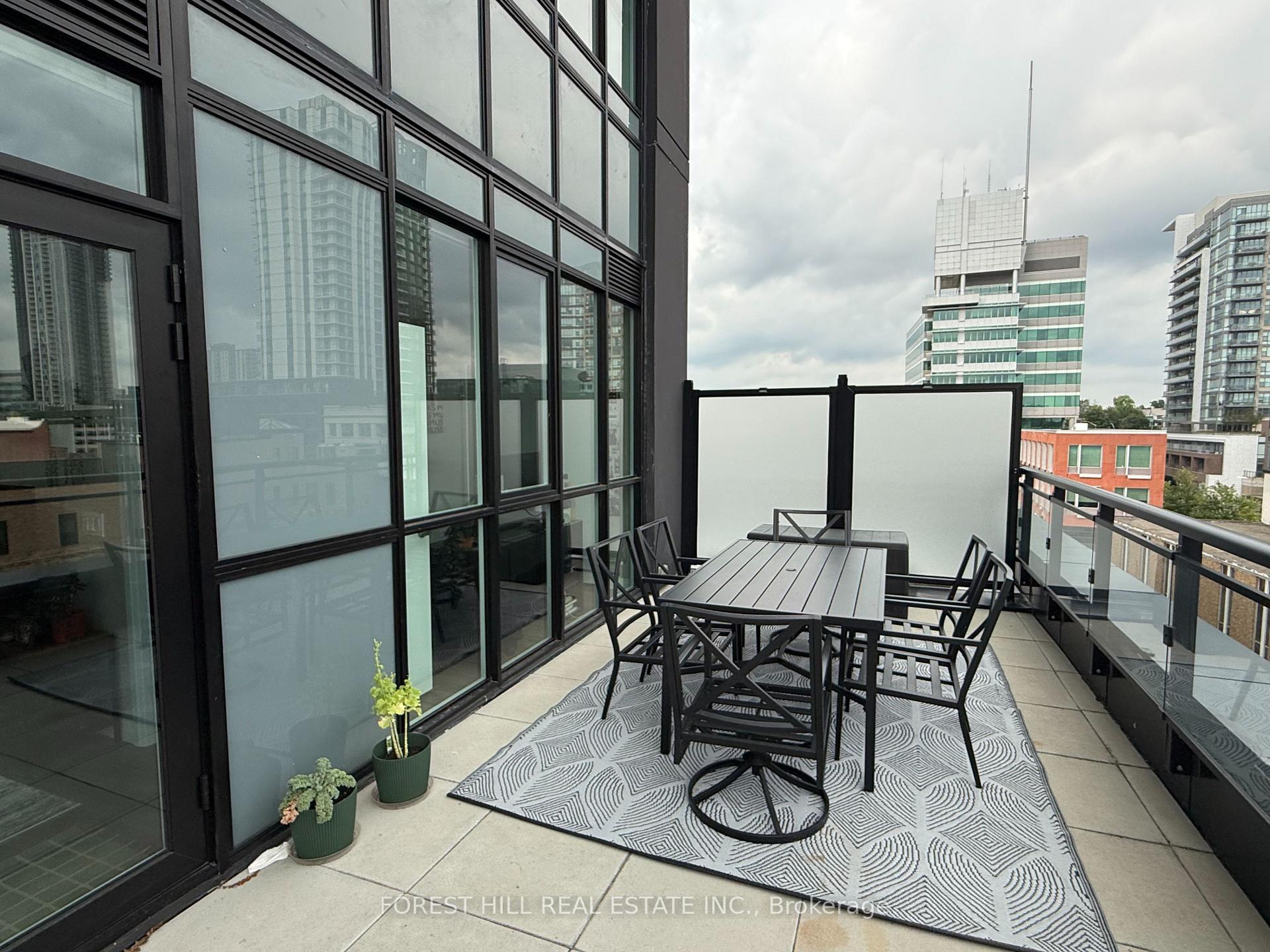 Photo 8 of Unit 602, 60 Charles Street W, Kitchener, City Commercial Core — HOMEH