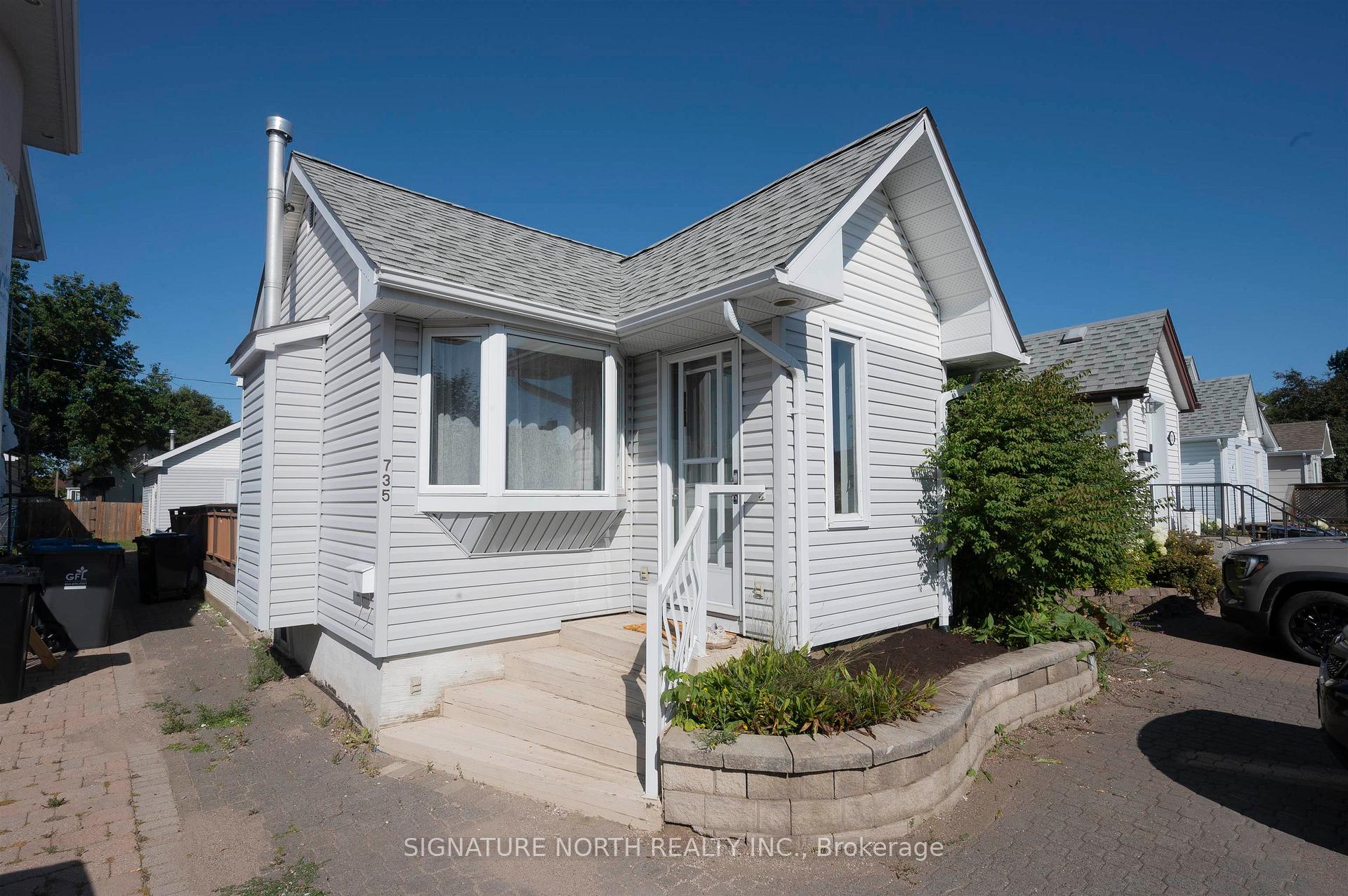 Photo 1 of 735 Ernestine Avenue, Thunder Bay, Westfort — HOMEH