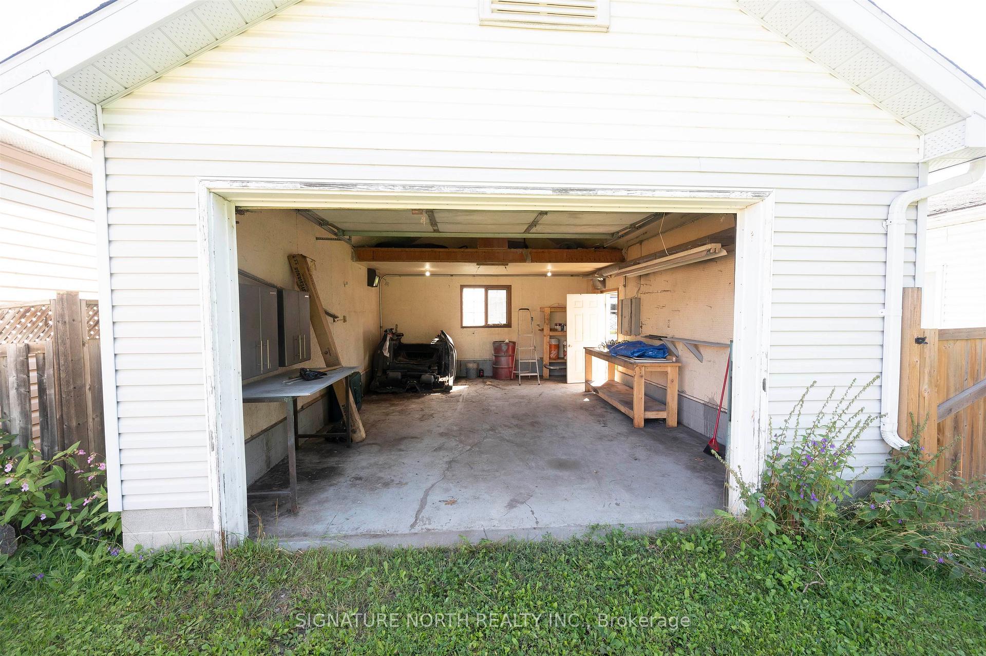 Photo 29 of 735 Ernestine Avenue, Thunder Bay, Westfort — HOMEH