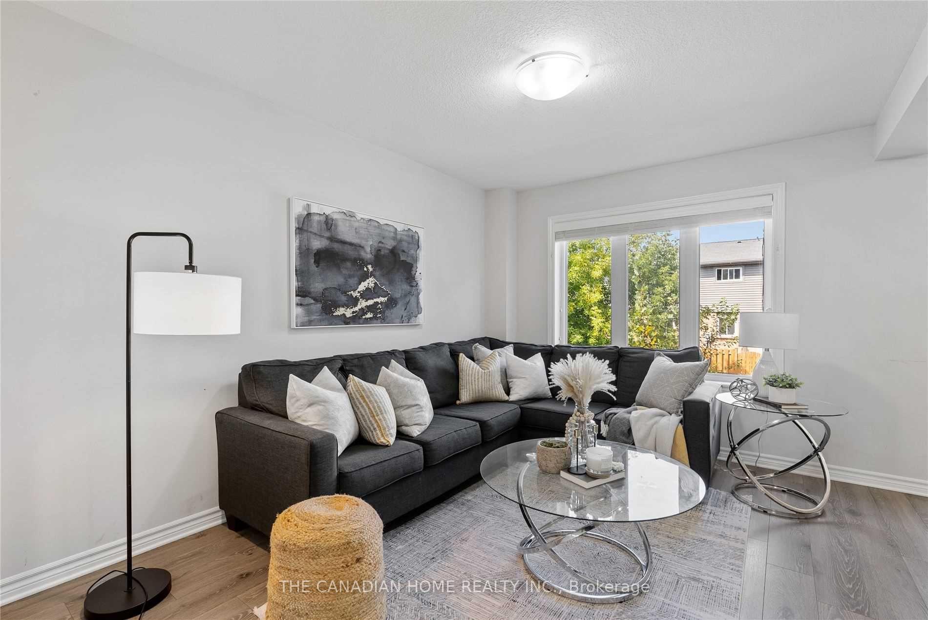 Photo 9 of 1315 Michael Circle, London, East D — HOMEH
