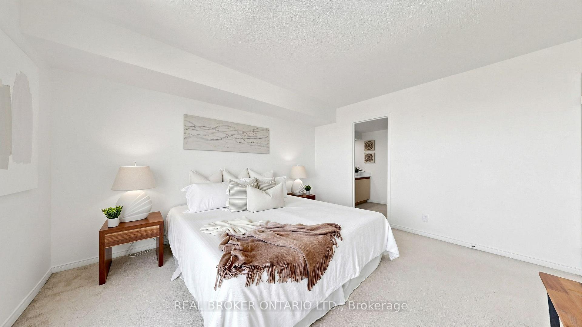 Photo 20 of Unit 2108, 99 Harbour Square, Toronto, Waterfront Communities — HOMEH