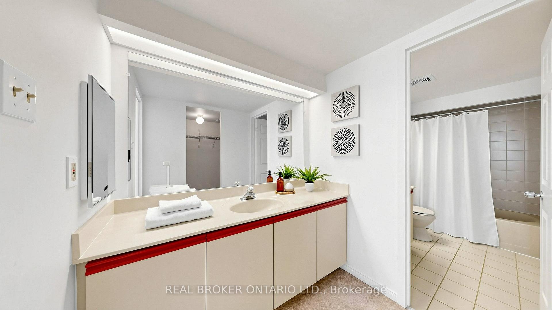 Photo 23 of Unit 2108, 99 Harbour Square, Toronto, Waterfront Communities — HOMEH