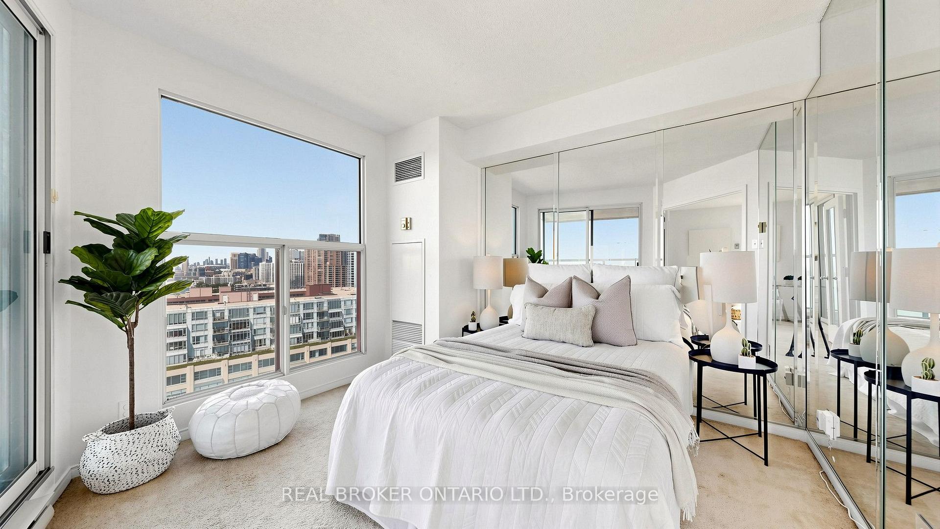 Photo 25 of Unit 2108, 99 Harbour Square, Toronto, Waterfront Communities — HOMEH
