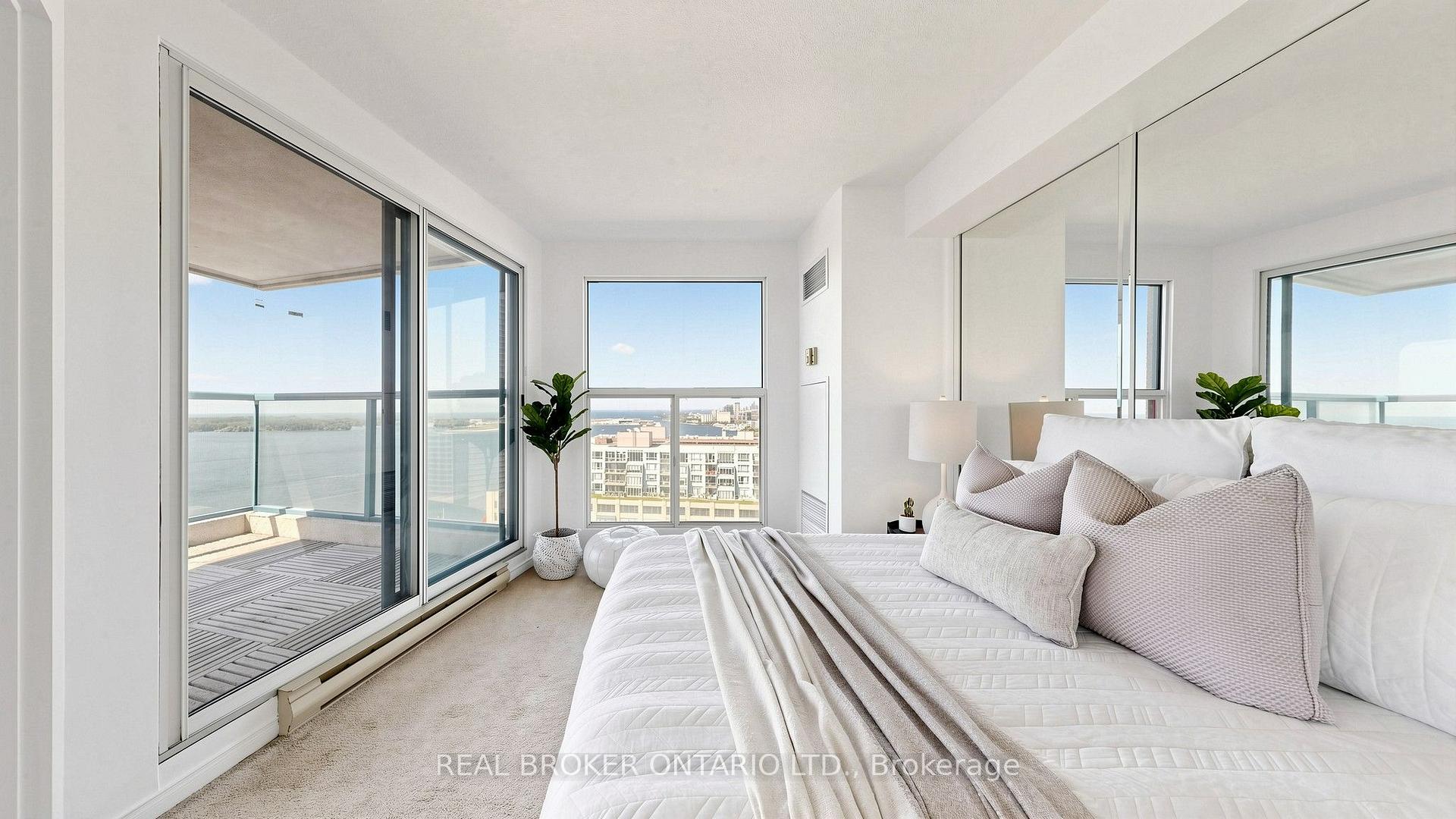Photo 26 of Unit 2108, 99 Harbour Square, Toronto, Waterfront Communities — HOMEH