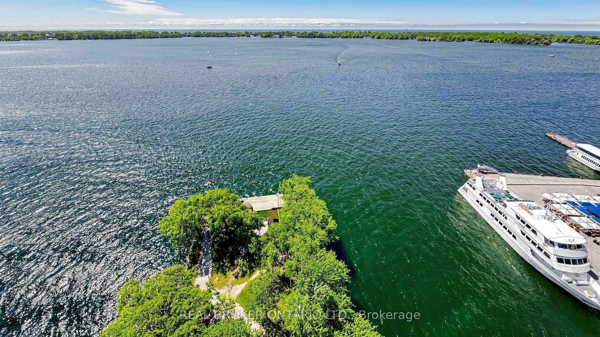 Photo 32 of Unit 2108, 99 Harbour Square, Toronto, Waterfront Communities — HOMEH