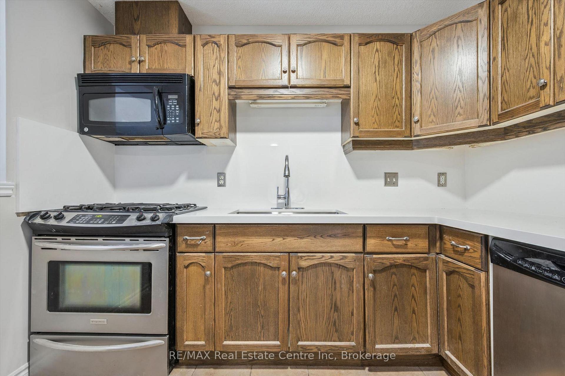Photo 5 of 53 Washburn Drive, Guelph, Grange Road — HOMEH
