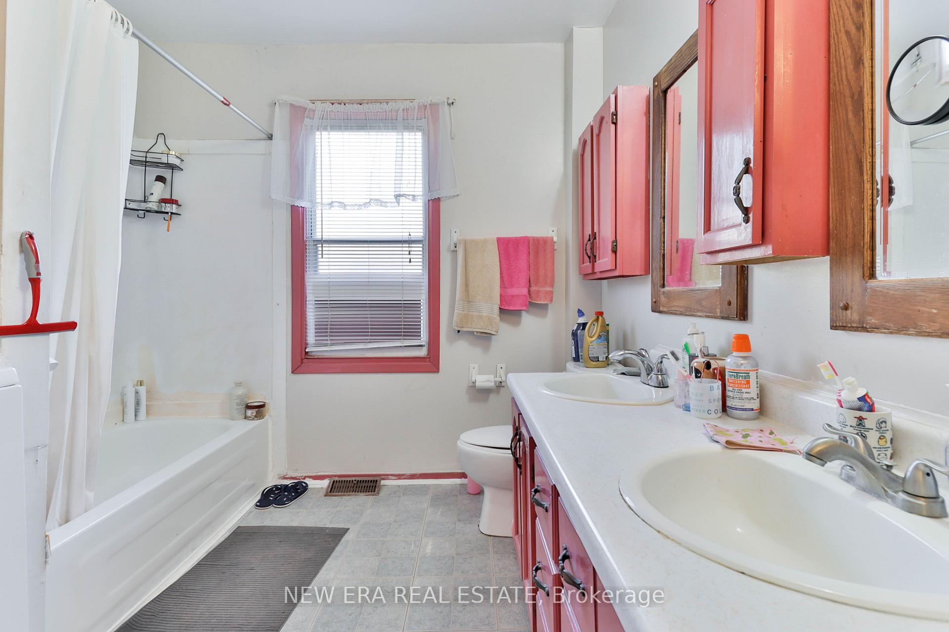 Photo 33 of 17 Bobmar Road, Scarborough, Highland Creek — HOMEH