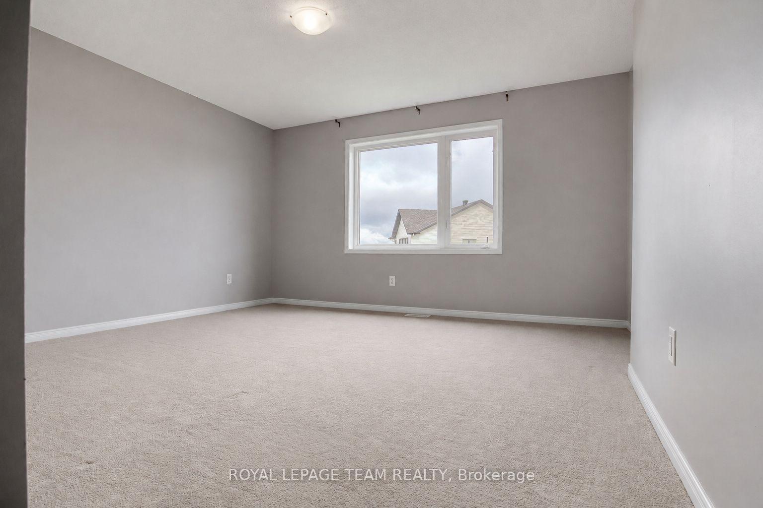 Photo 11 of 487 Cope Drive, Ottawa, Kanata - Emerald Meadows/Trailwest — HOMEH