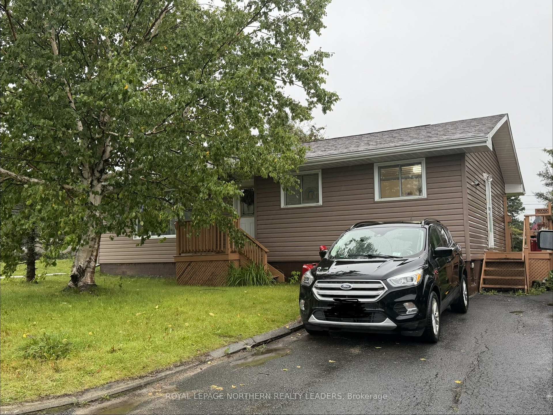 Photo 1 of 291 Fifteenth Avenue, Cochrane — HOMEH