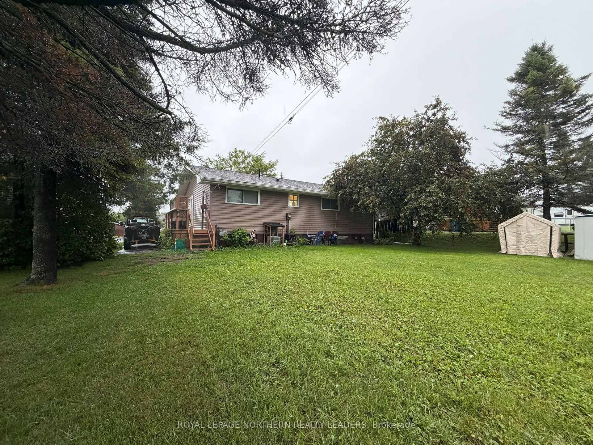 Photo 7 of 291 Fifteenth Avenue, Cochrane — HOMEH