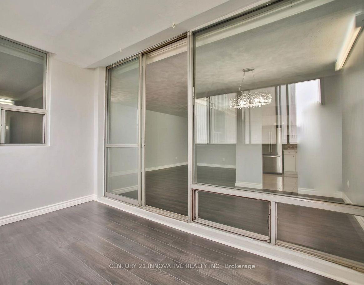 Photo 9 of Unit 609, 1 Massey Square, Toronto, Crescent Town — HOMEH