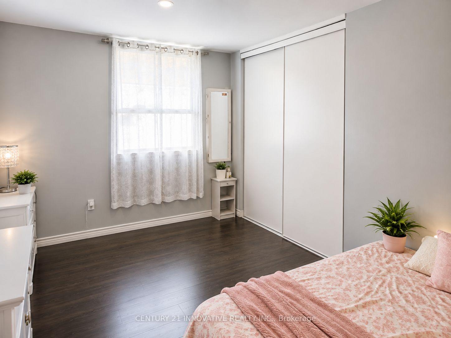 Photo 14 of Unit 609, 1 Massey Square, Toronto, Crescent Town — HOMEH