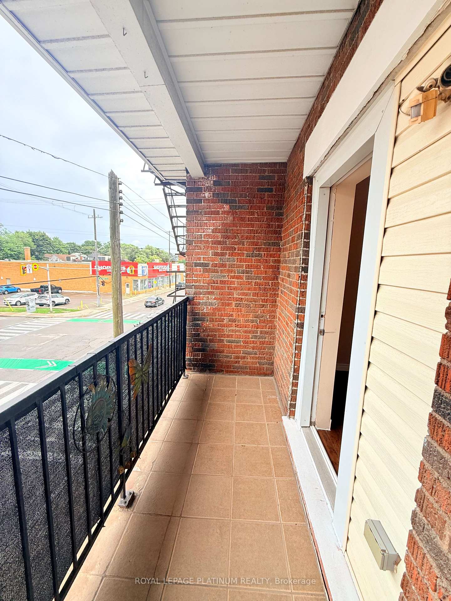 Photo 5 of Unit 10, 120 Sherman Avenue S, Hamilton, St. Clair — HOMEH