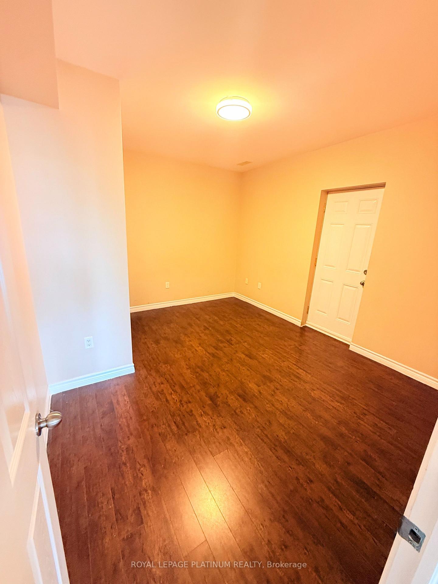 Photo 14 of Unit 10, 120 Sherman Avenue S, Hamilton, St. Clair — HOMEH