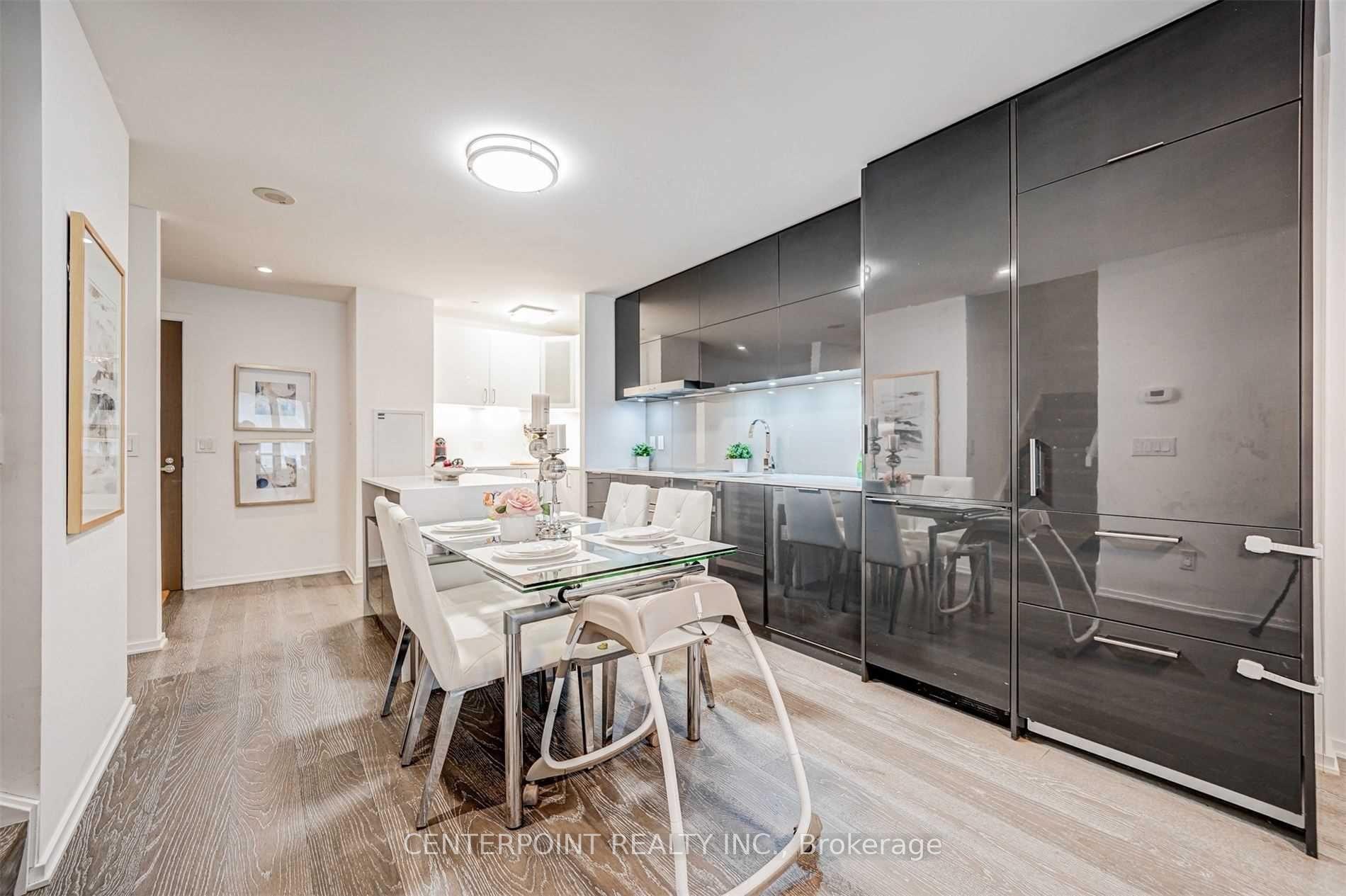 Photo 6 of Unit 515, 1 Bloor Street E, Toronto, Church-Yonge Corridor — HOMEH