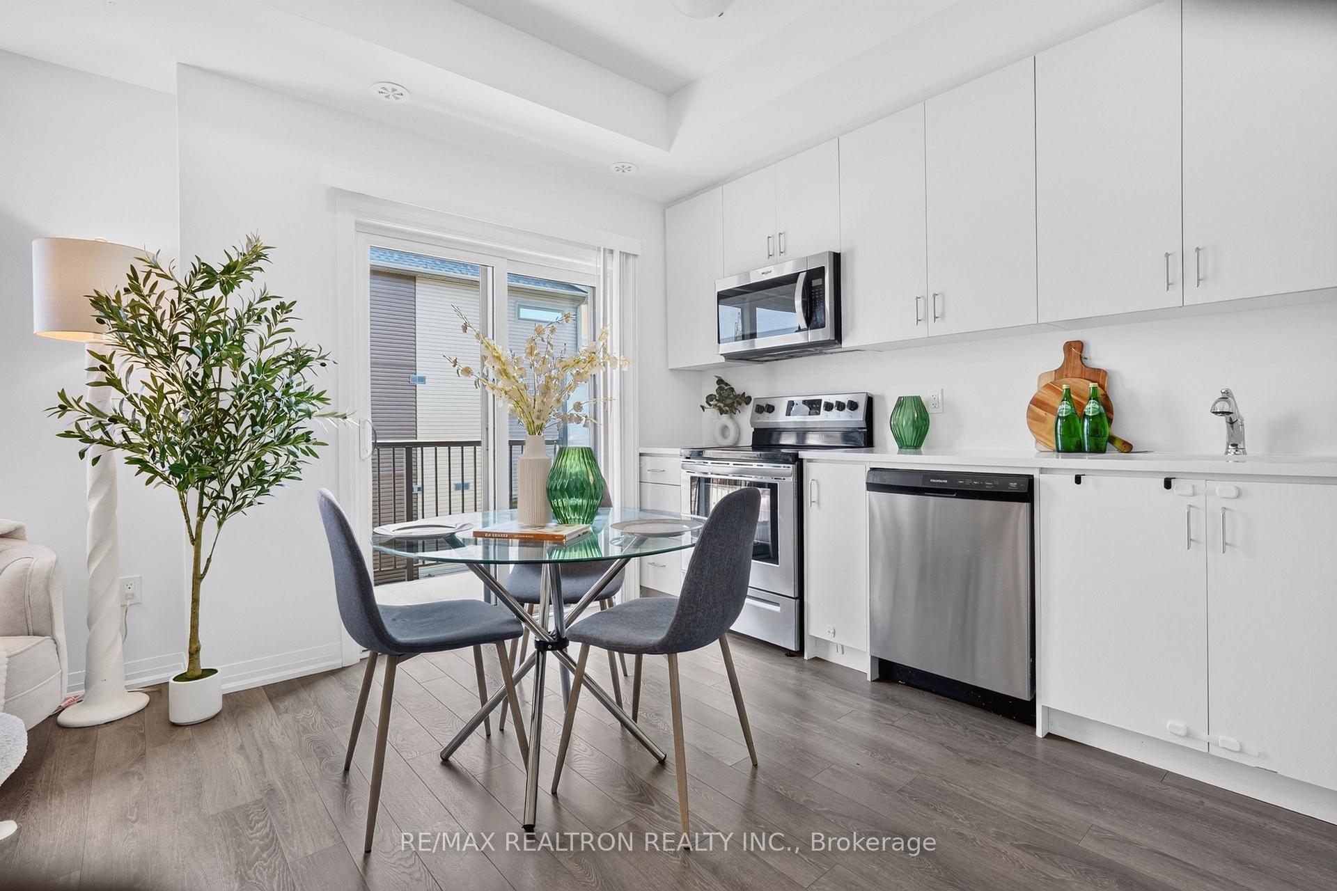 Photo 6 of Unit 1010, 2635 William Jackson Drive, Pickering, Duffin Heights — HOMEH