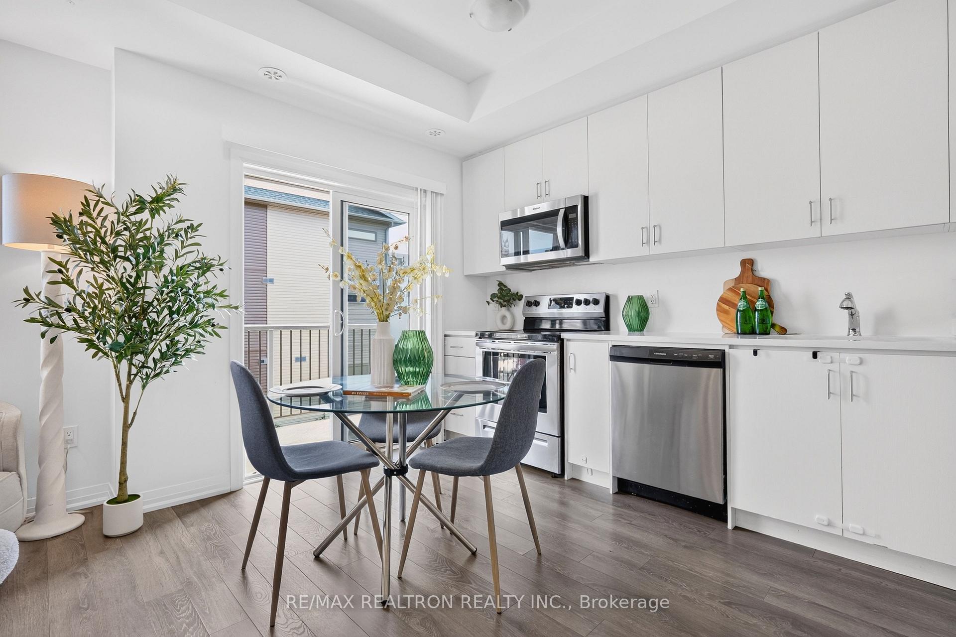 Photo 8 of Unit 1010, 2635 William Jackson Drive, Pickering, Duffin Heights — HOMEH