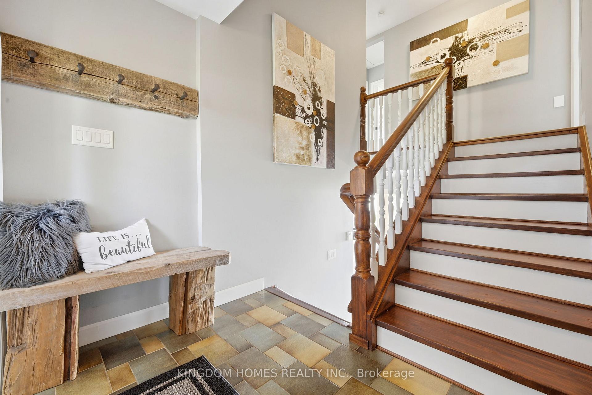 Photo 6 of 31 Grandview Crescent, Oro-Medonte, Rural Oro-Medonte — HOMEH