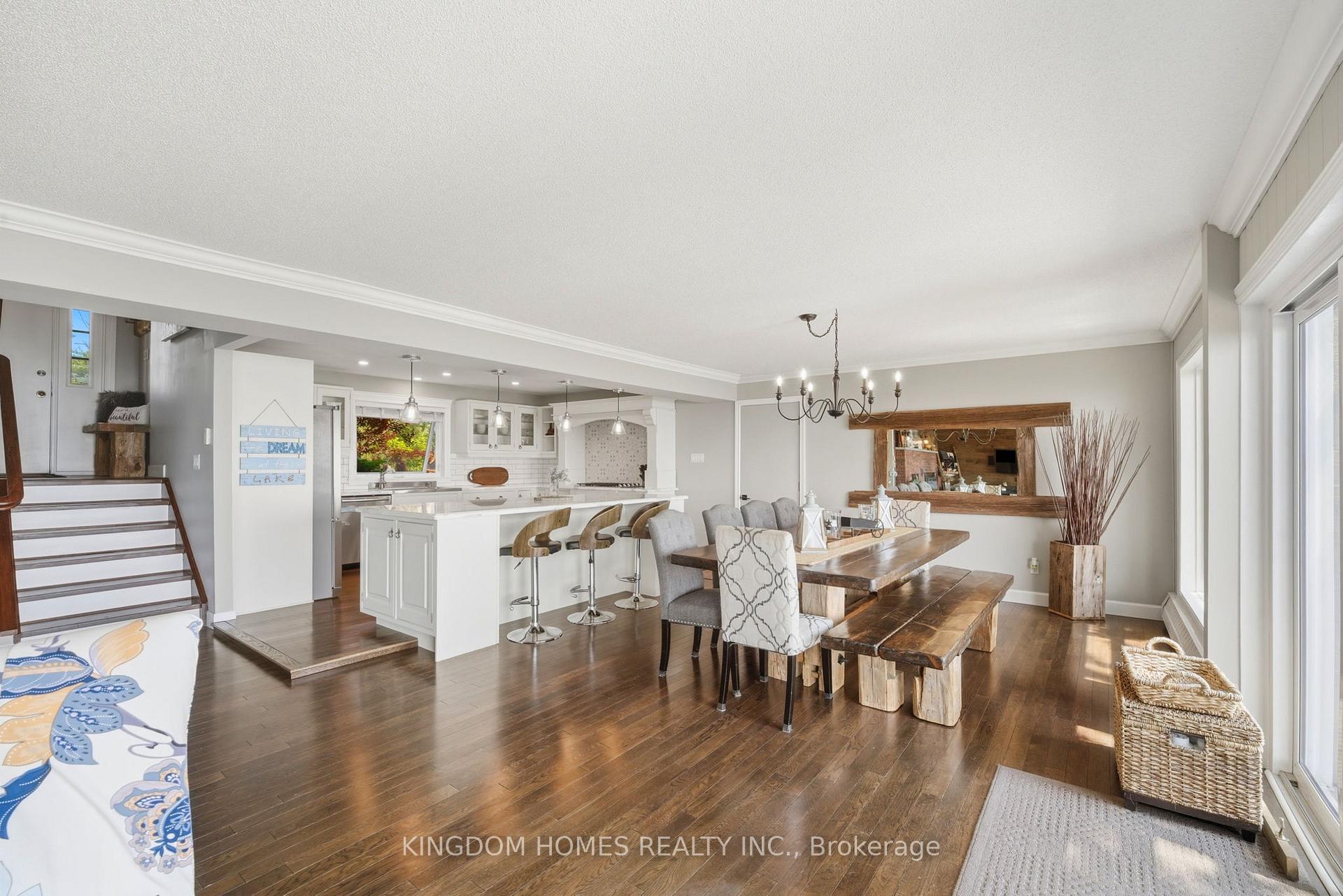Photo 7 of 31 Grandview Crescent, Oro-Medonte, Rural Oro-Medonte — HOMEH