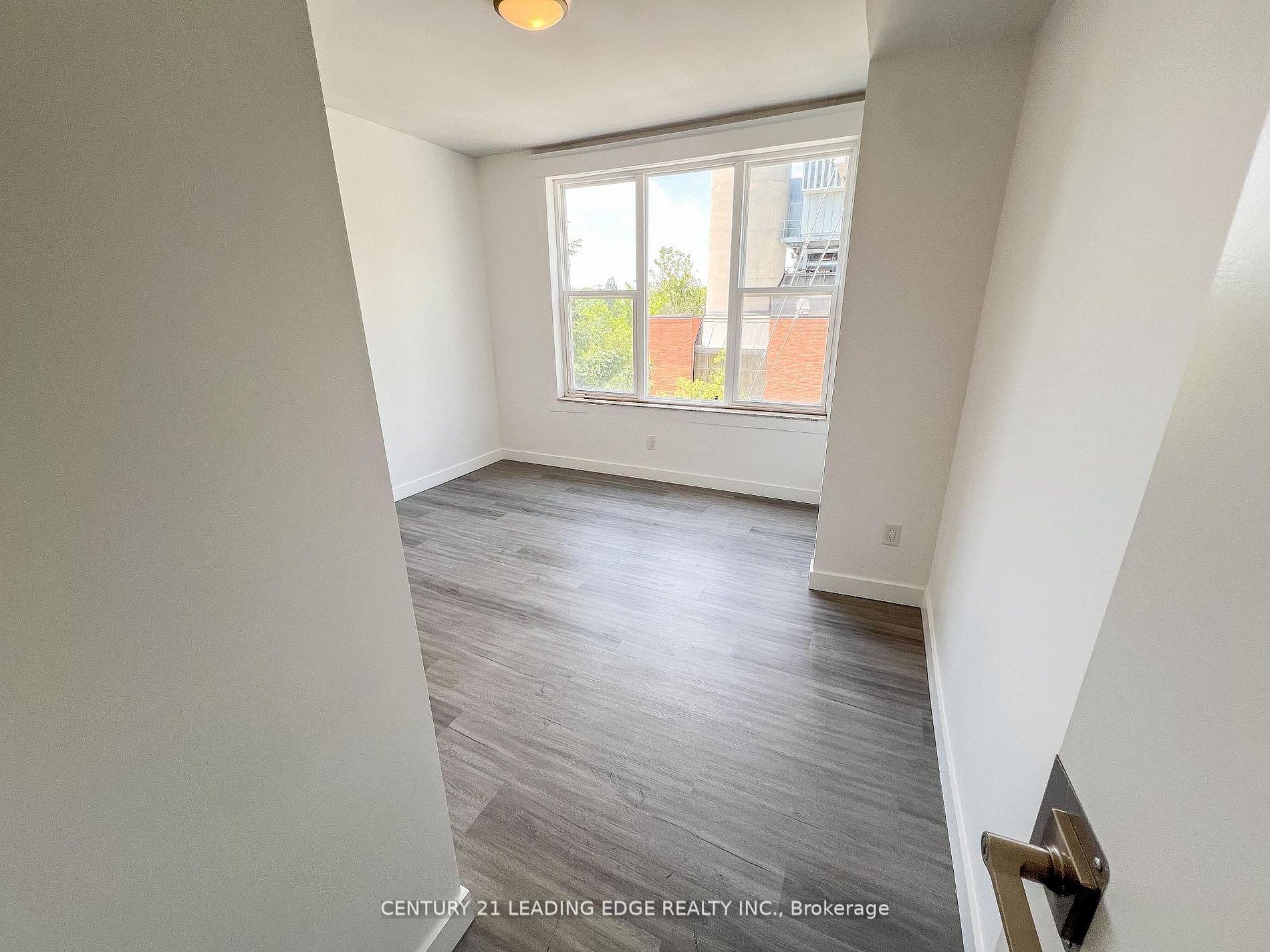 Photo 9 of Unit 3, 1 A Leonard Avenue, Toronto, Kensington-Chinatown — HOMEH