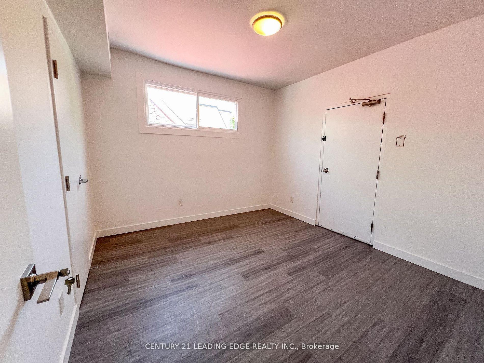 Photo 25 of Unit 3, 1 A Leonard Avenue, Toronto, Kensington-Chinatown — HOMEH